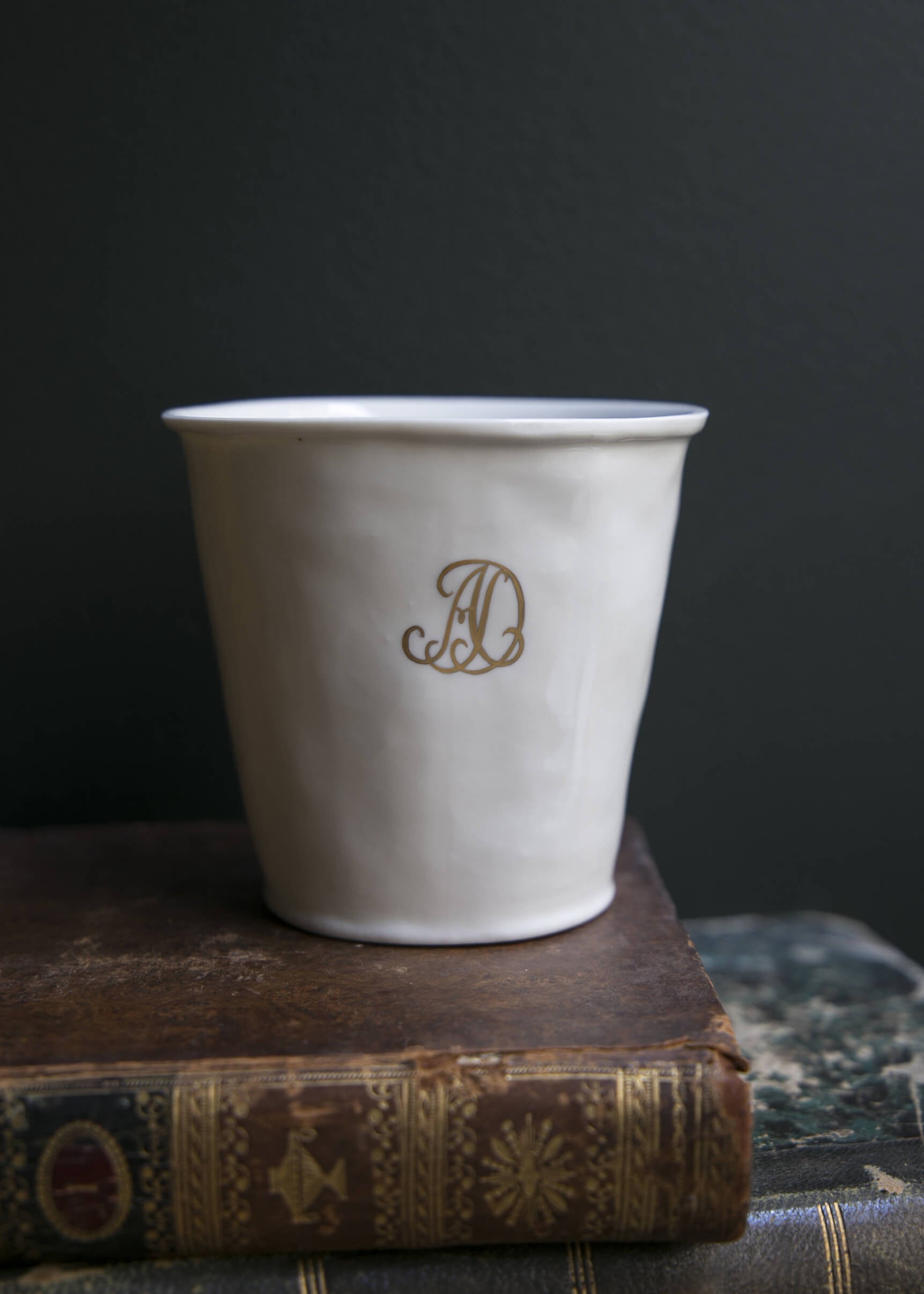 Timbale à latte| Porcelaine de Limoges | Créatrice | Alix D. Reynis