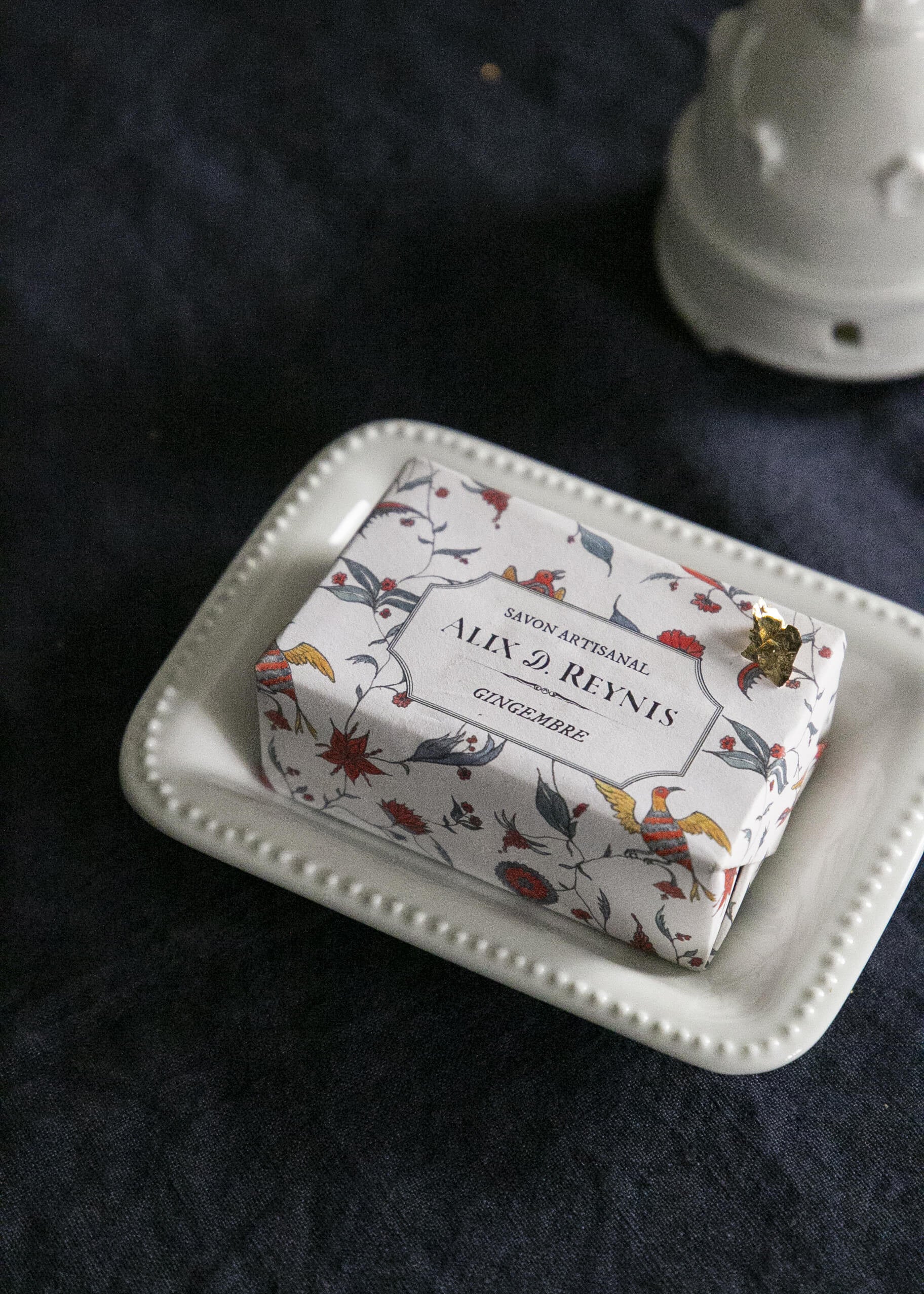 Porte savon | Porcelaine de Limoges | Made in France | Alix D. Reynis