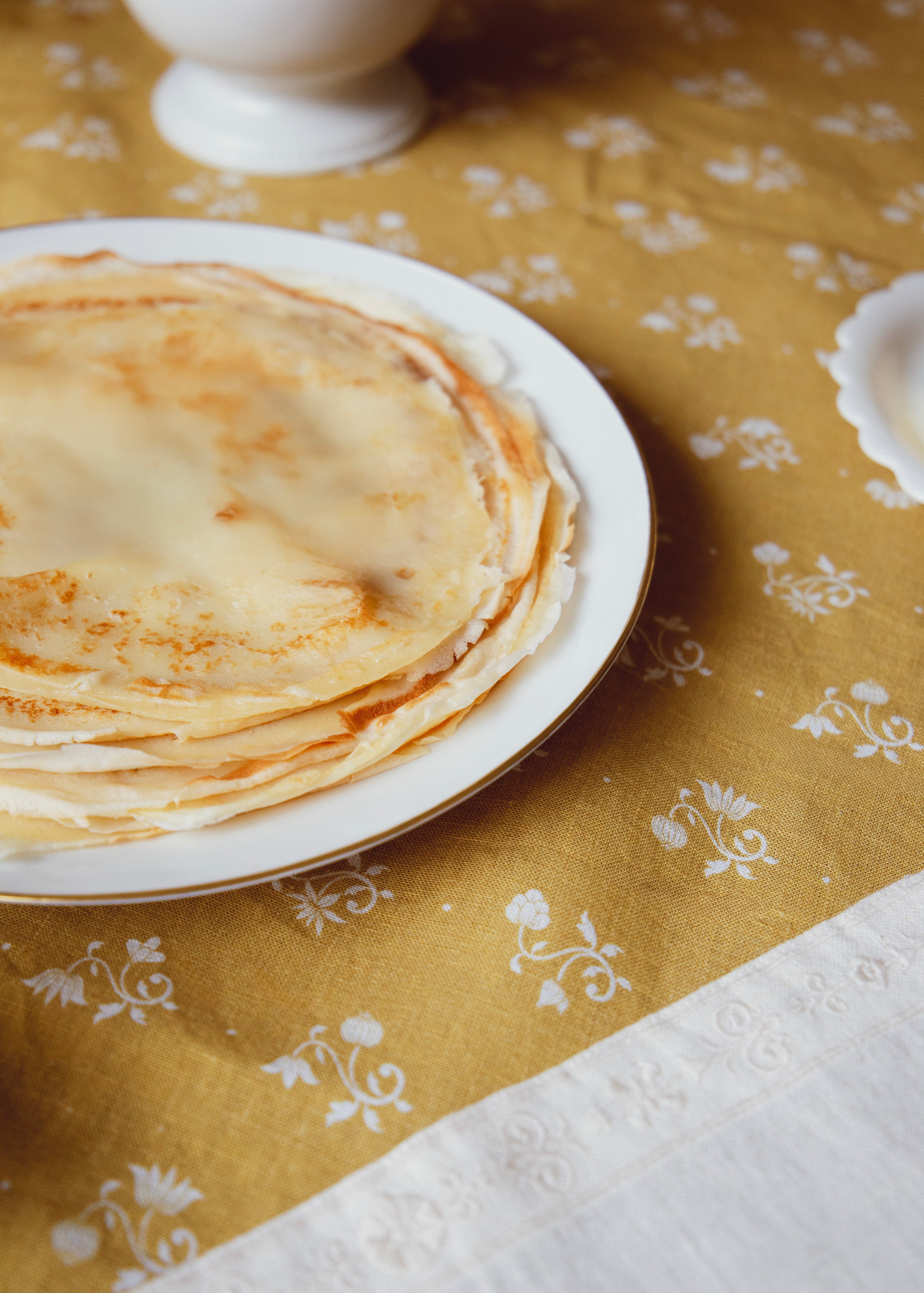 Assiette à dîner Marli en porcelaine blanche