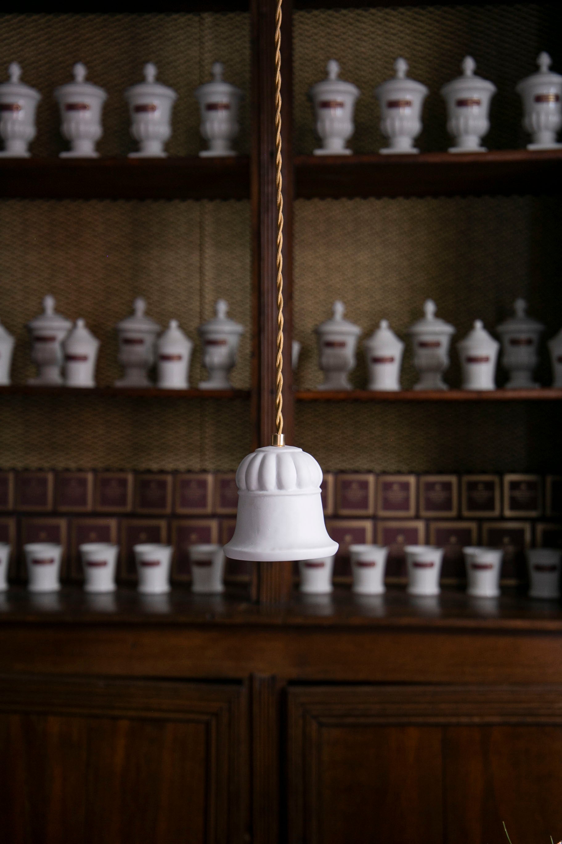 Suspension en porcelaine blanche Médicis