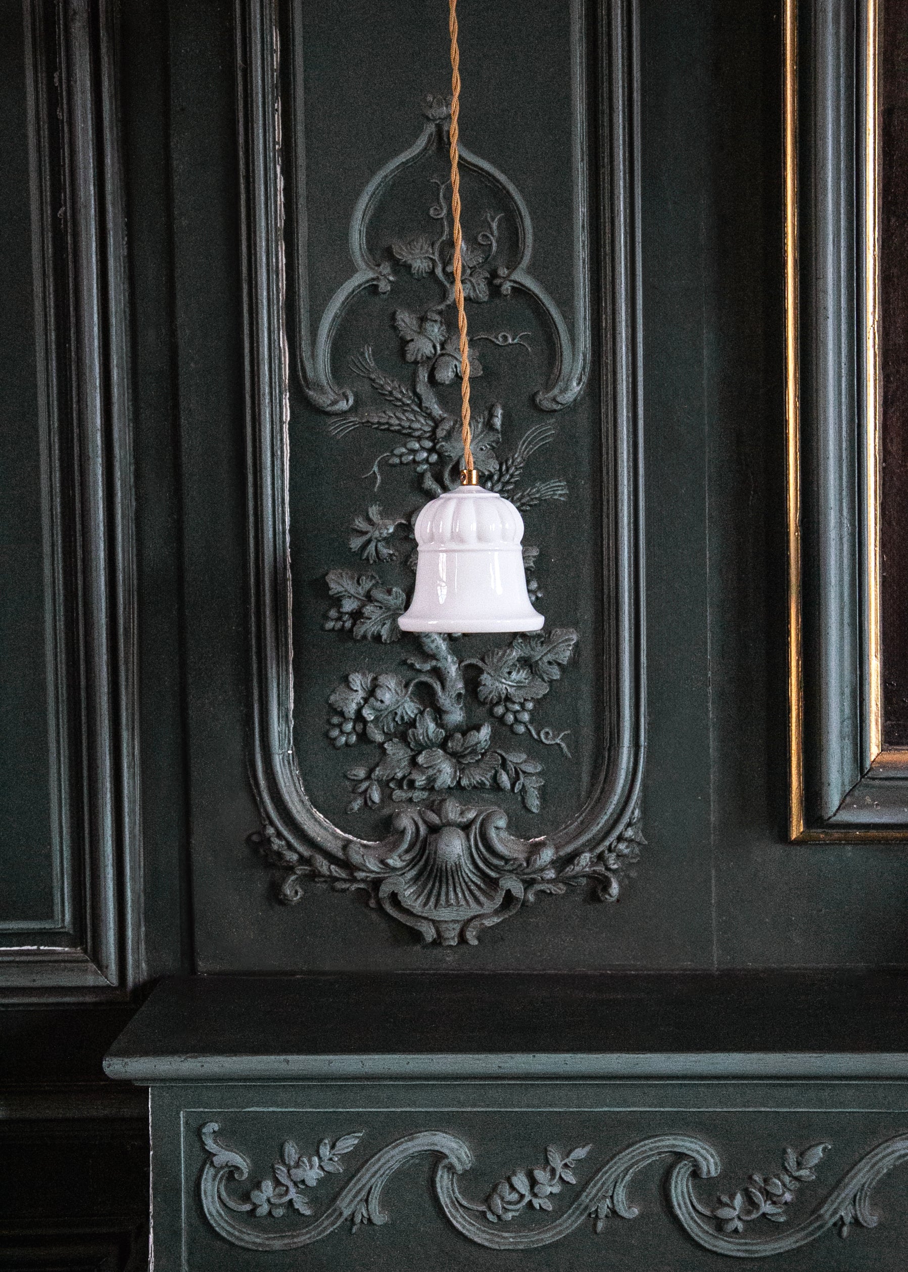 Suspension en porcelaine blanche Médicis