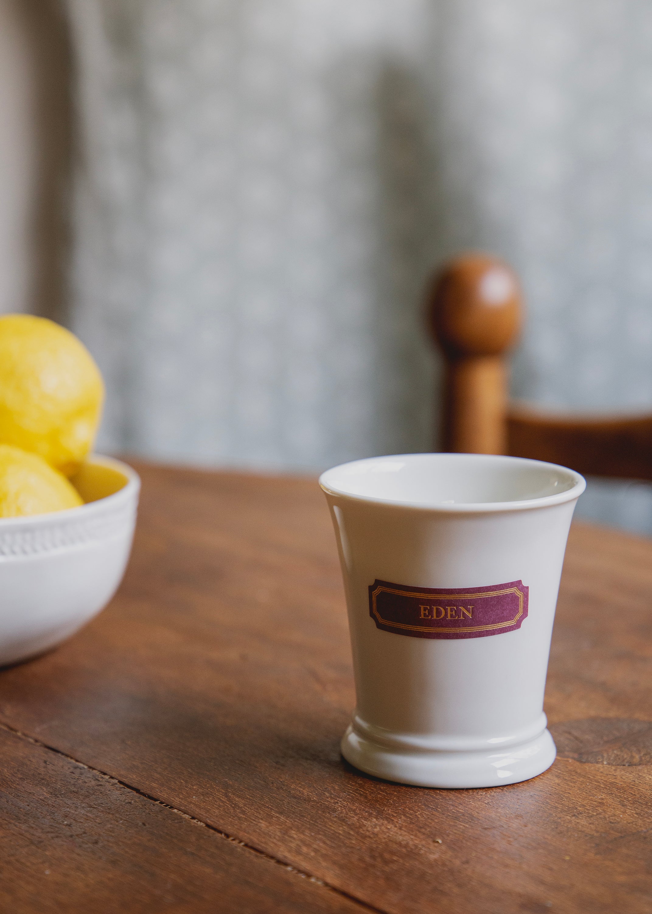Napoléon scented candle Eden - floral notes 40h