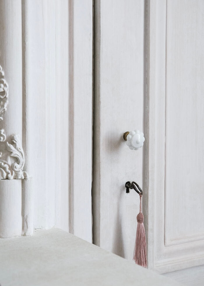 Bouton de placard | Porcelaine de Limoges | Art de vivre | Alix D. Reynis