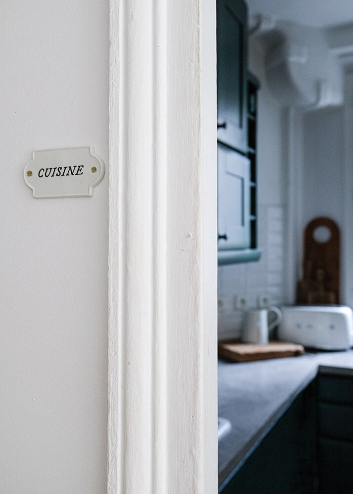 Plaques en porcelaine blanche