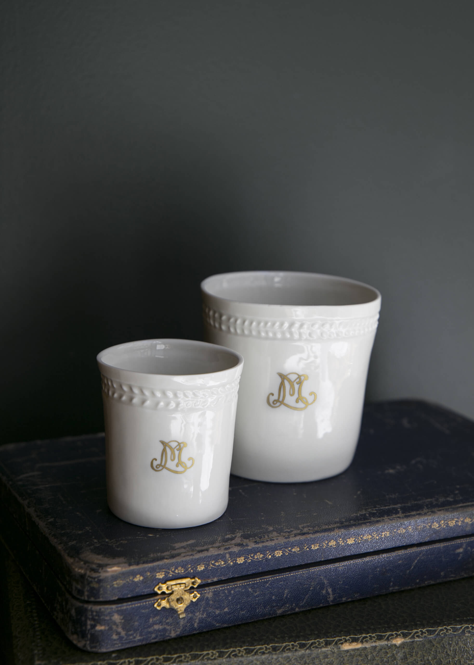 Timbale à café| Porcelaine de Limoges | Savoir-faire artisanal | Alix D. Reynis