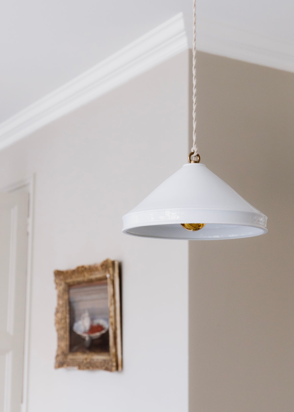 Large Behor pendant light in white porcelain