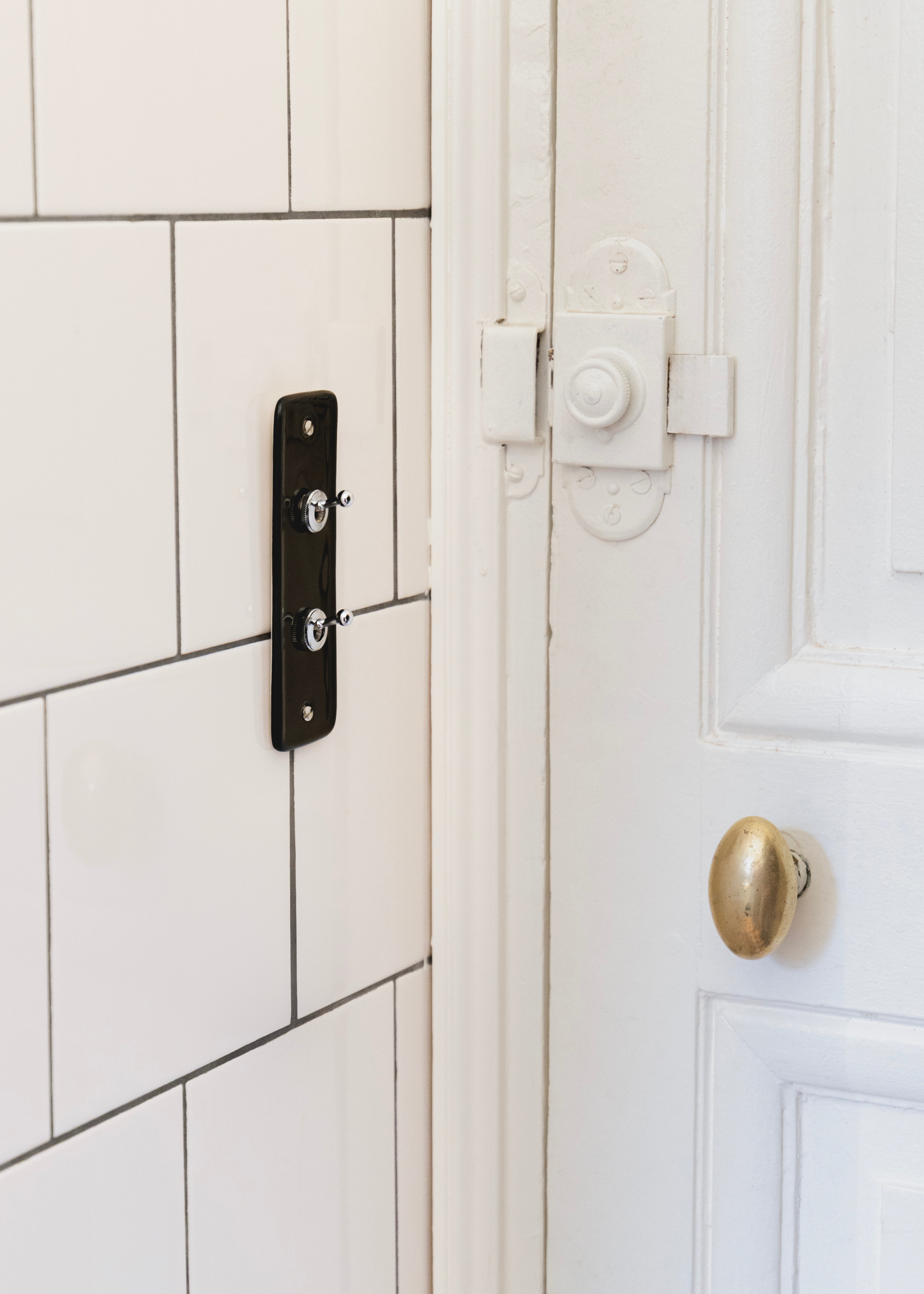 Interrupteur ADR x HI Double Chrome en Porcelaine Noire