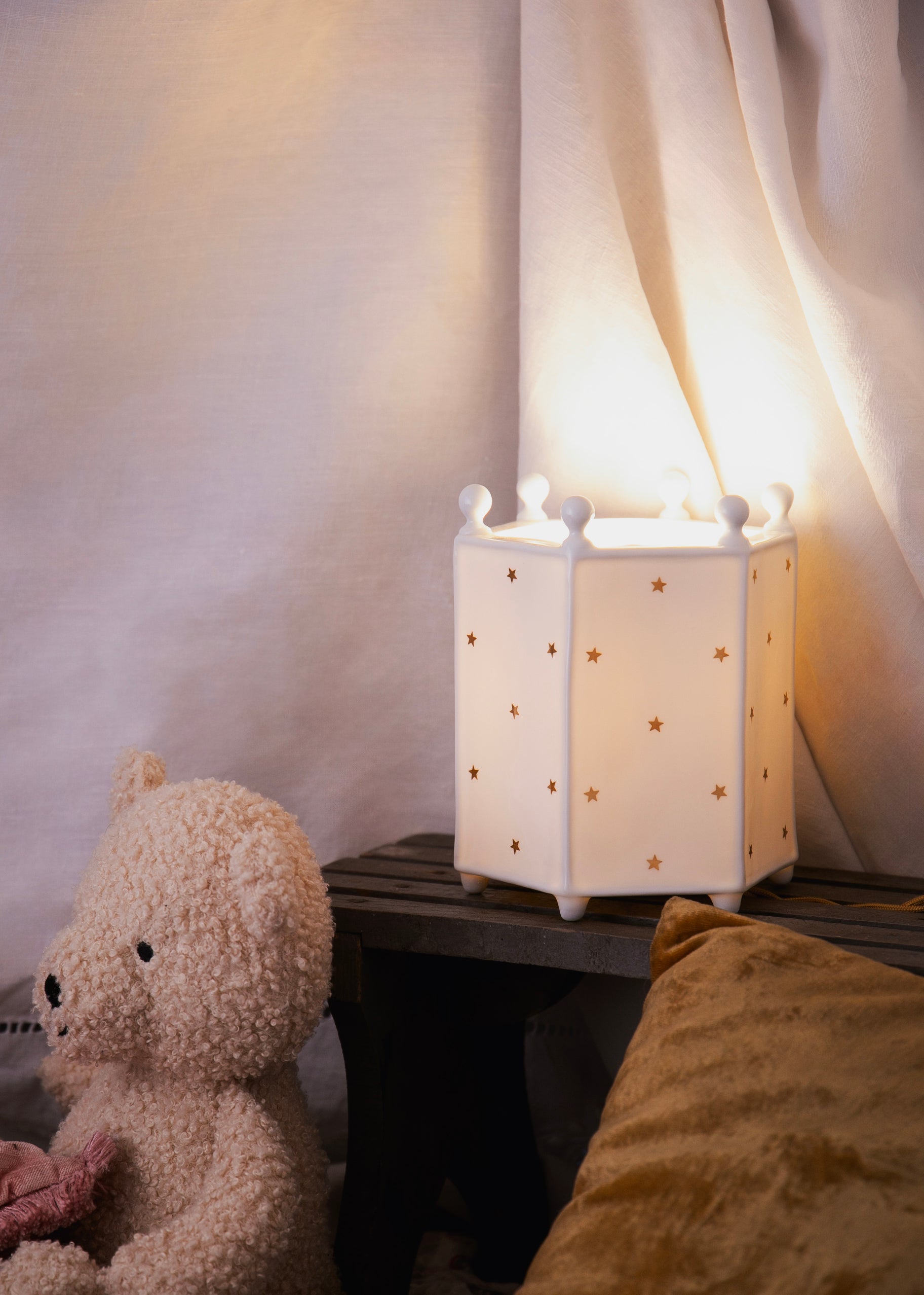 Lampe Fantin en porcelaine blanche