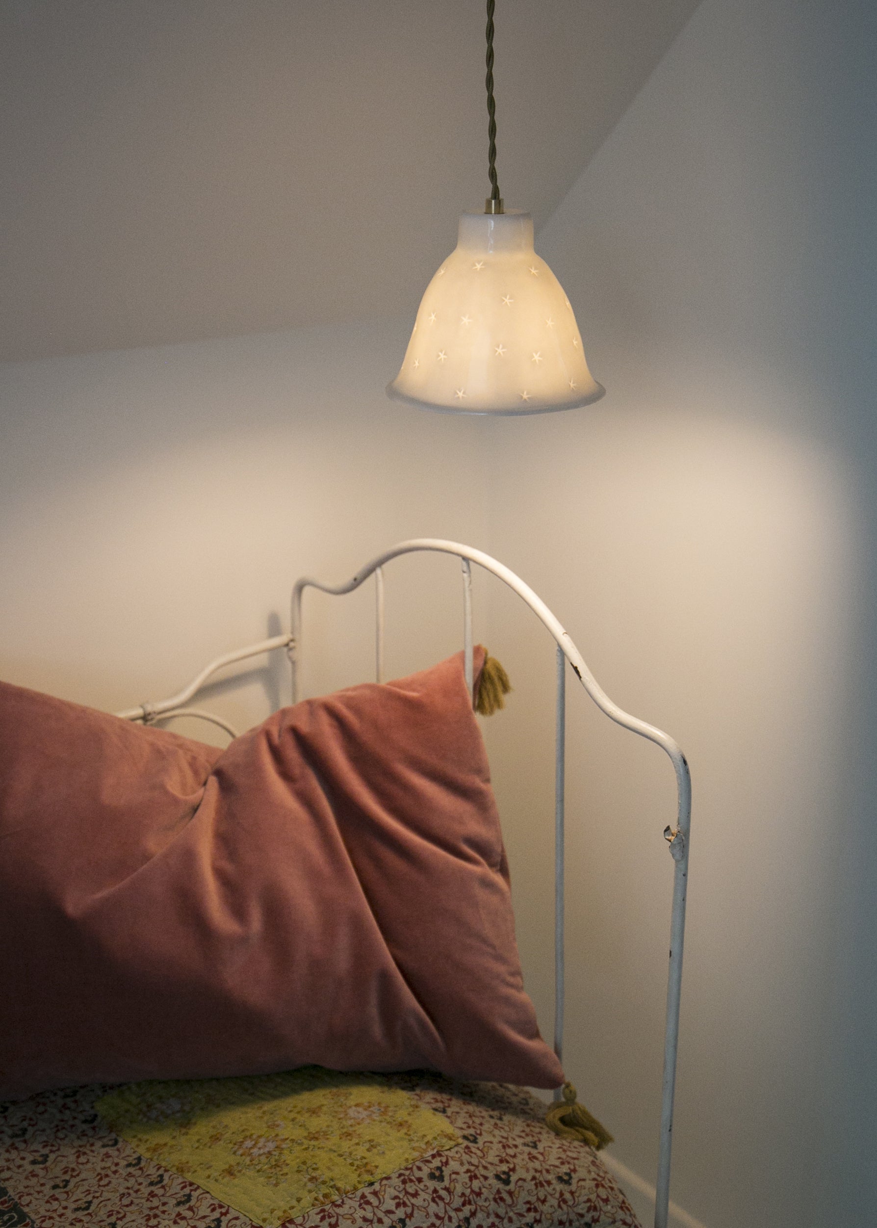 Suspension en porcelaine blanche Mini Nuit Etoilée