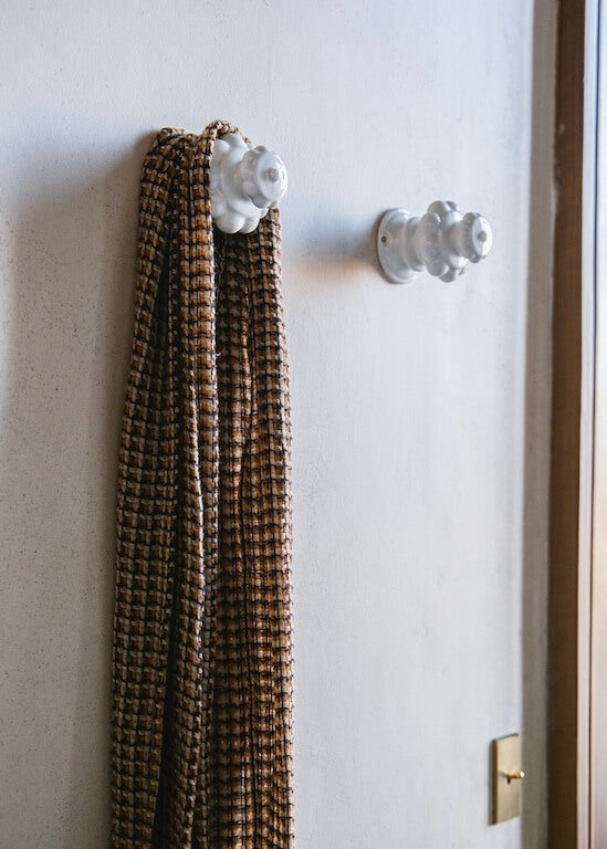 Patère | Porcelaine de Limoges | Savoir-faire artisanal | Alix D. Reynis