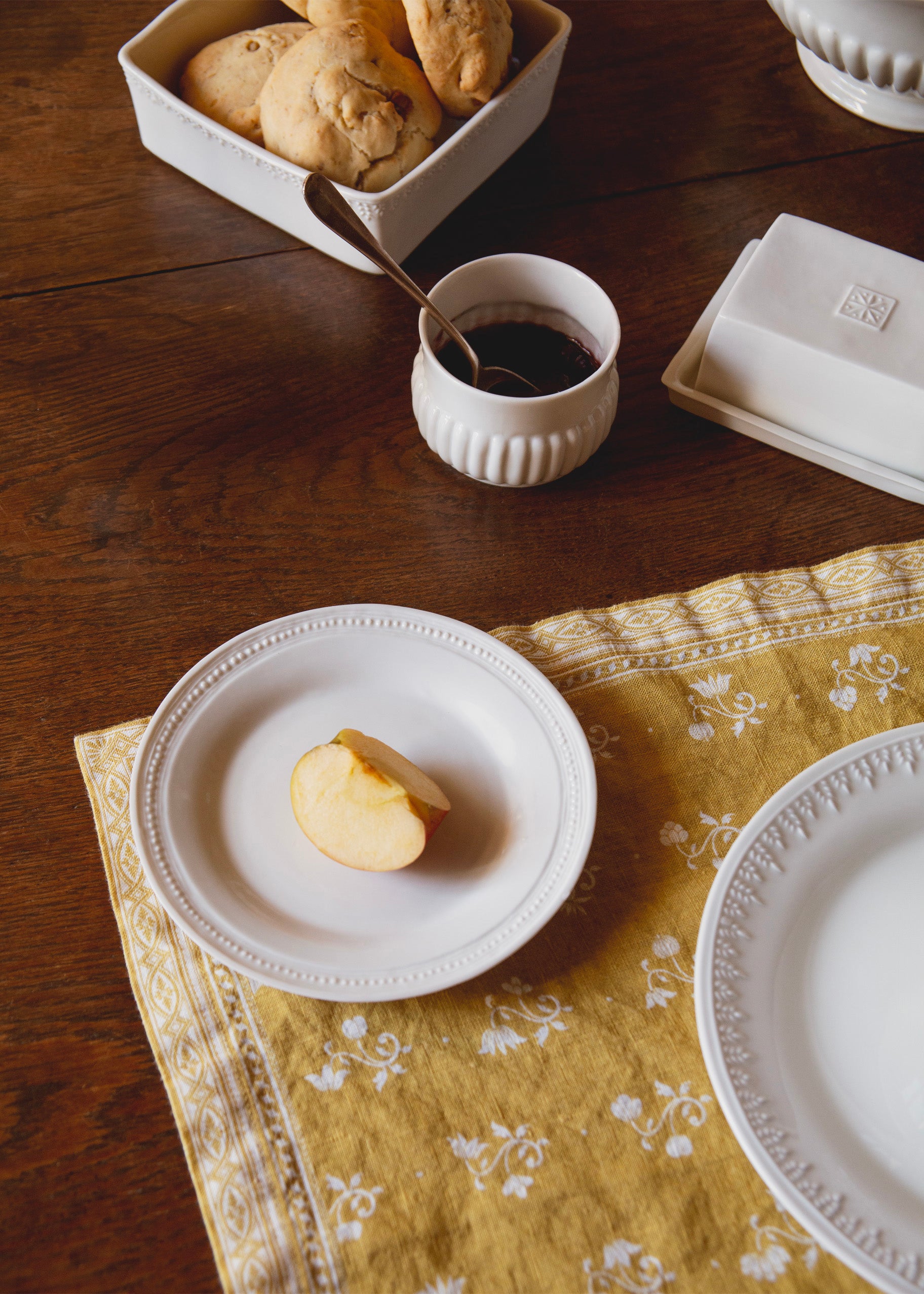Louis XVI bread plate in white porcelain