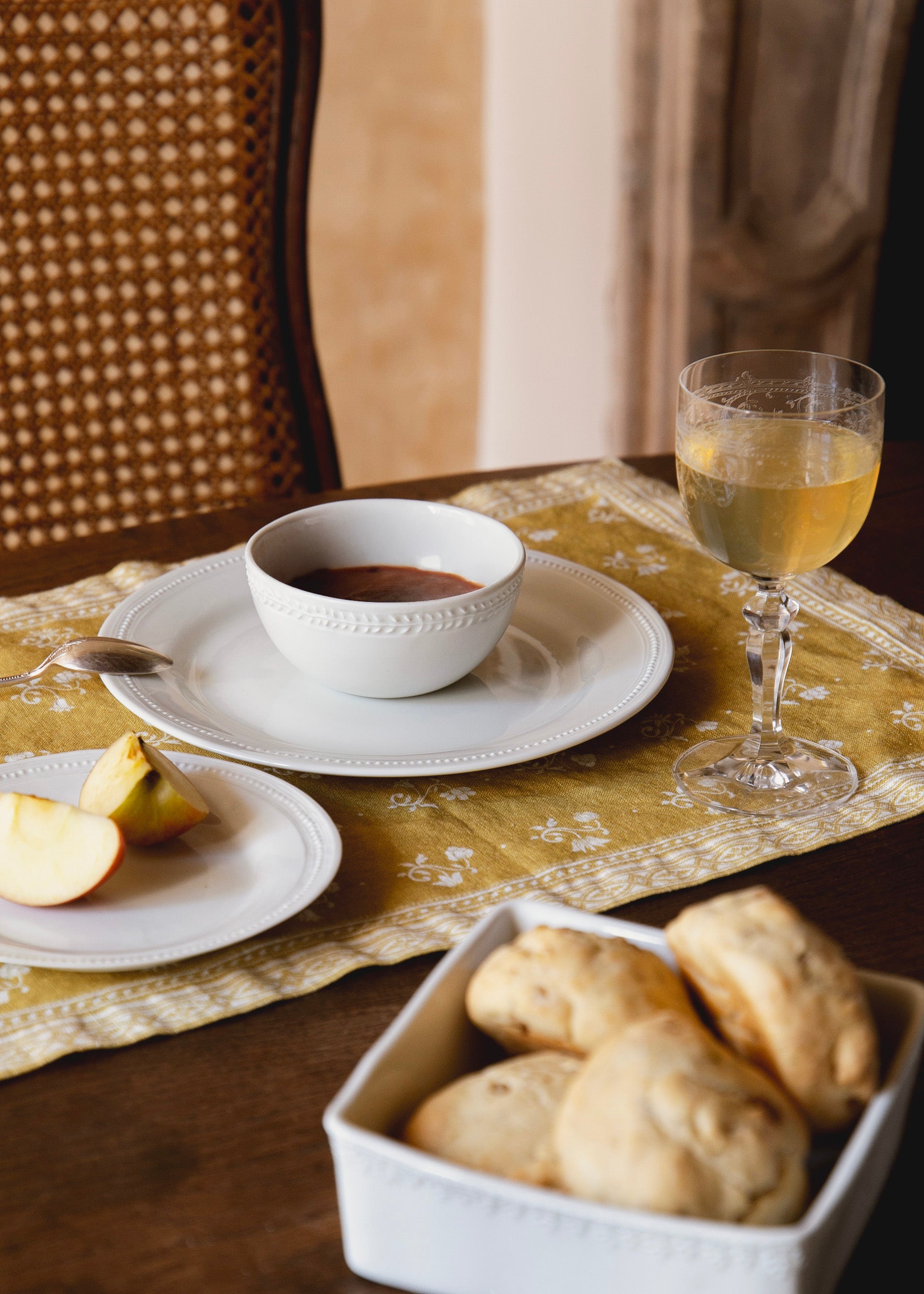 Salt or pepper cellar