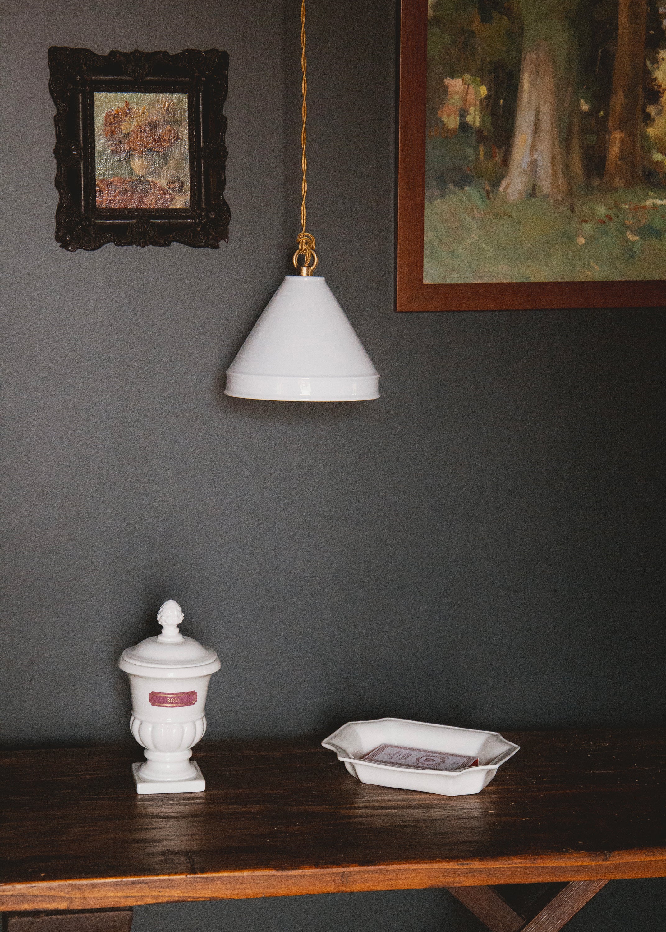 Behor pendant light in white porcelain
