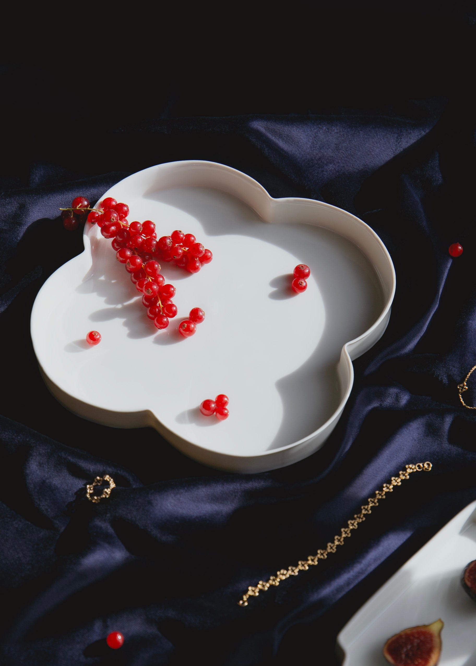 Plat Quadrilobé en porcelaine blanche