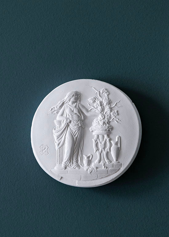 Médaillon | Plâtre | Art de vivre | Alix D. Reynis