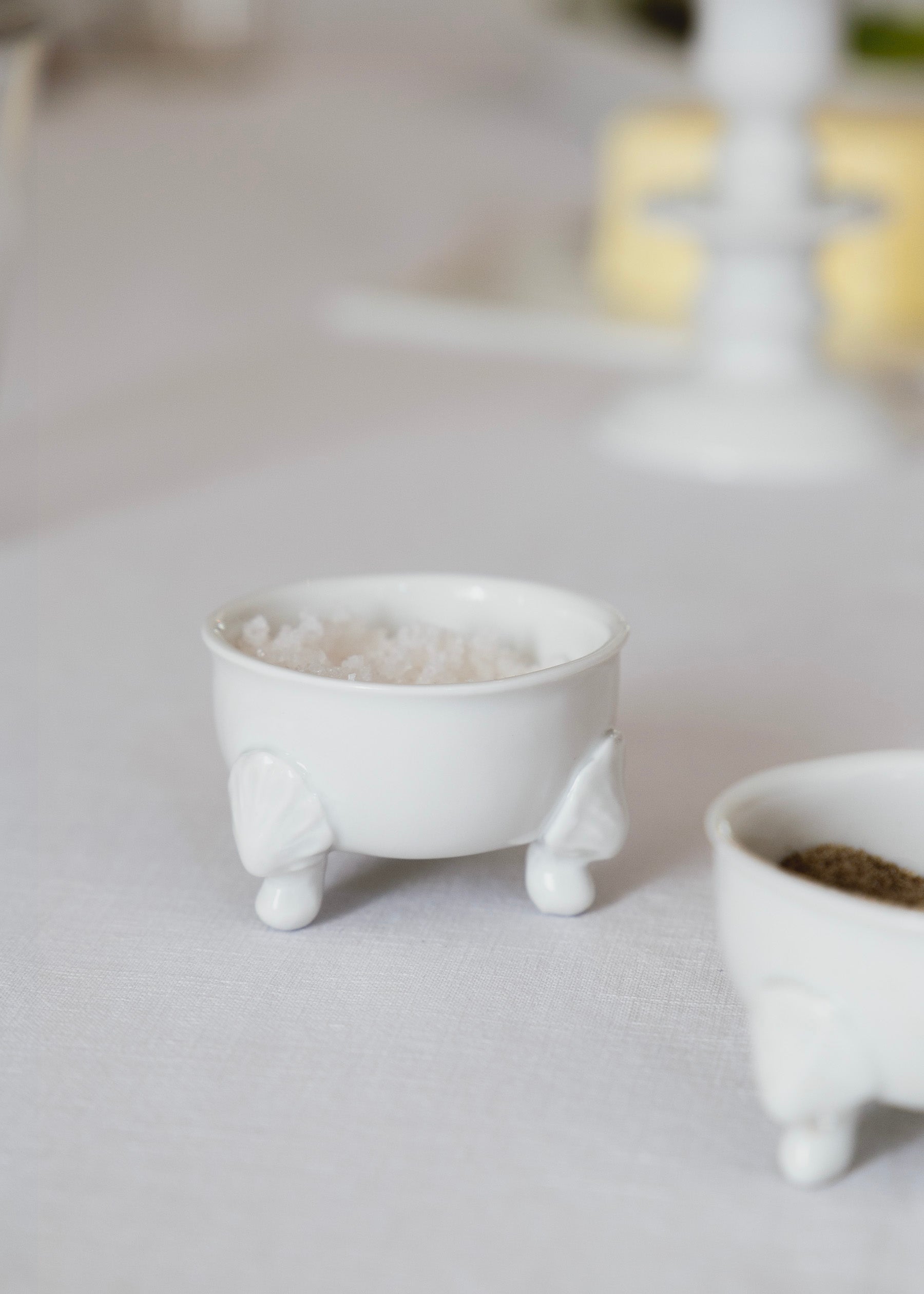 Salt or pepper cellar