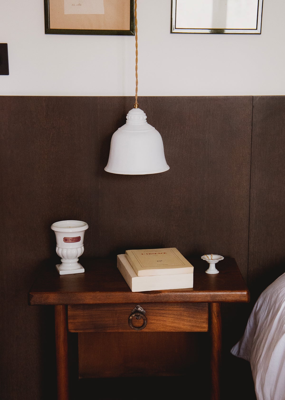 Angkor pendant light in white porcelain