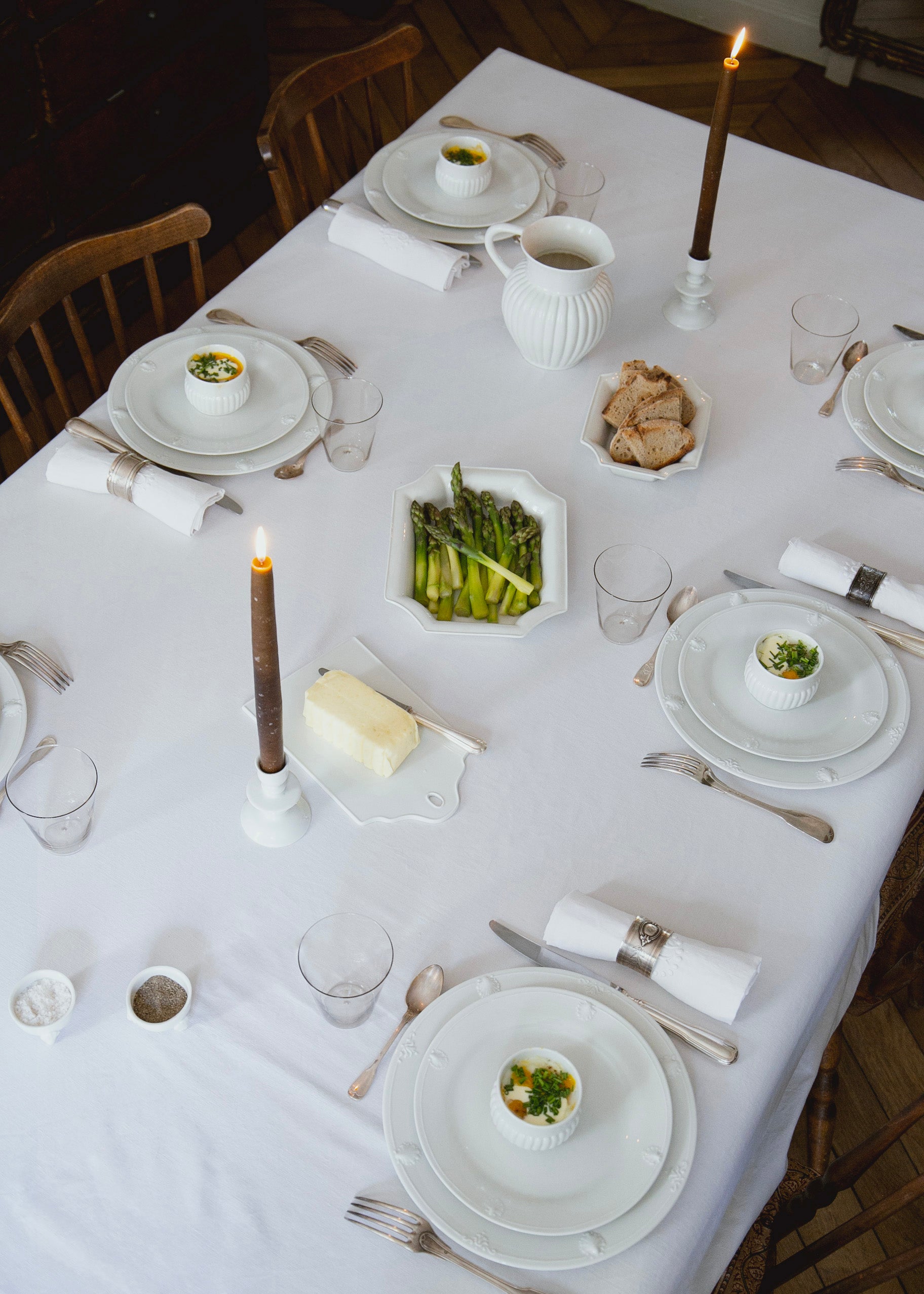 Assiette à dîner Saint Jacques en porcelaine blanche