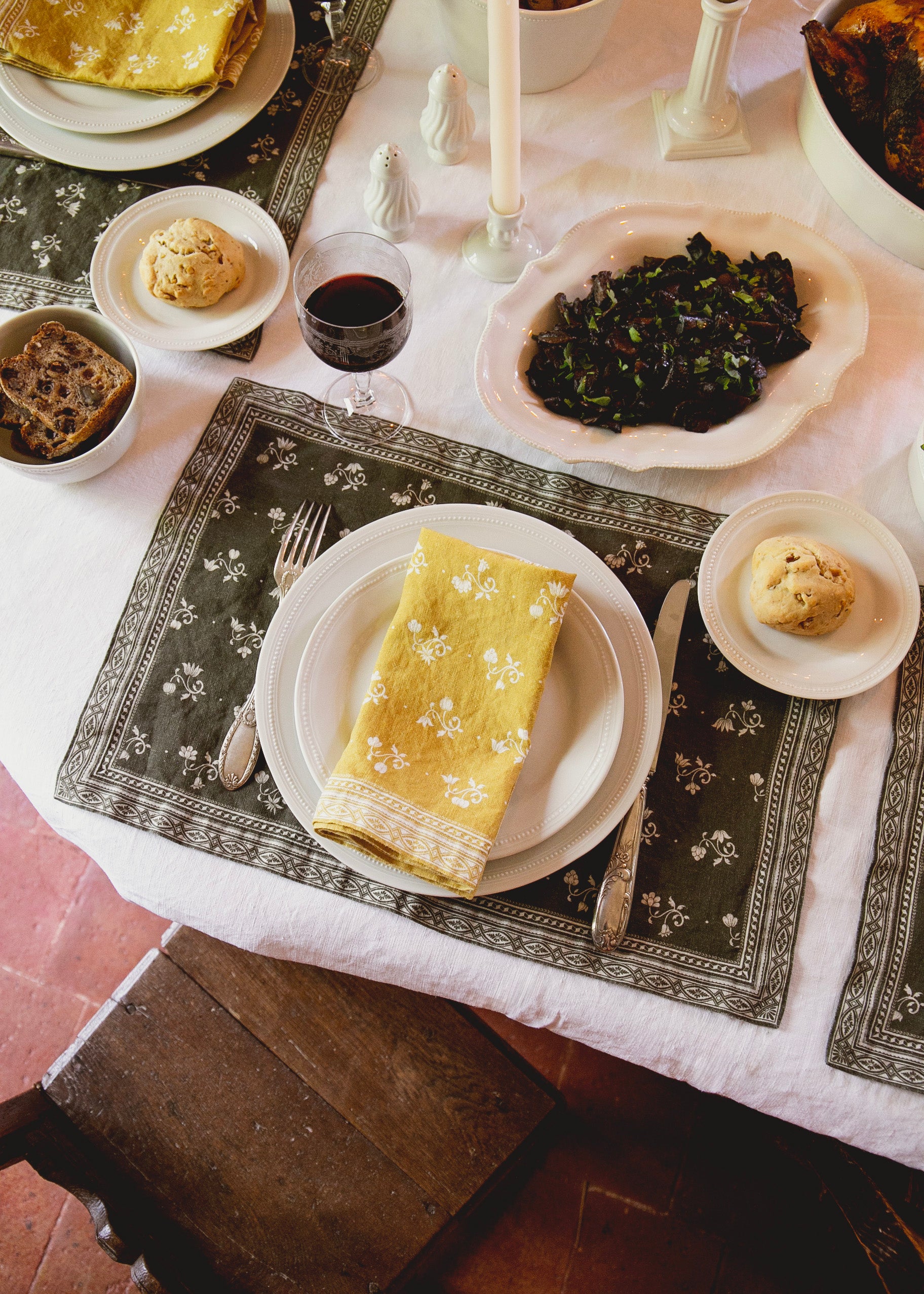 Louis XVI dinner plate in white porcelain