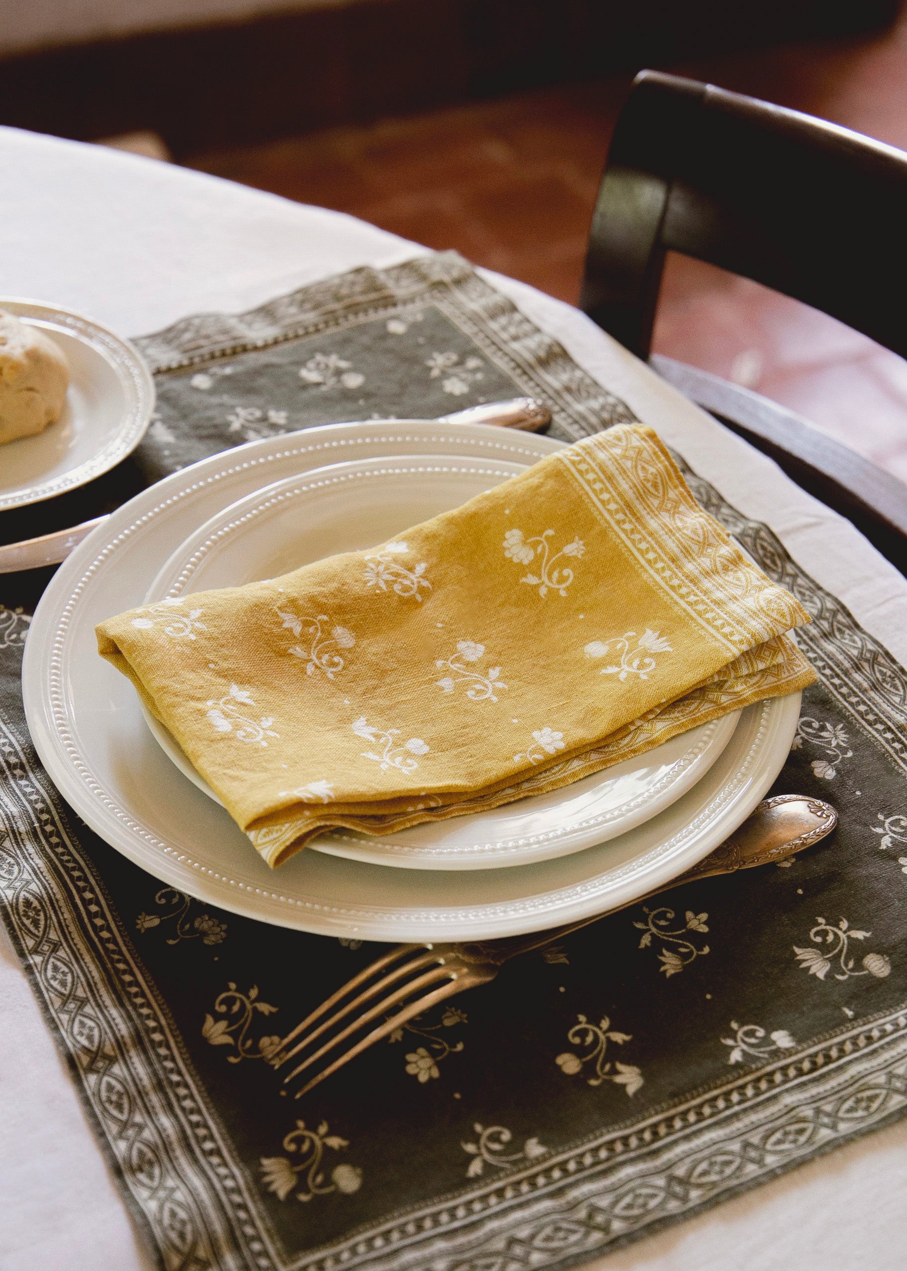 Serviette Henriette en lin imprimé - Ocre