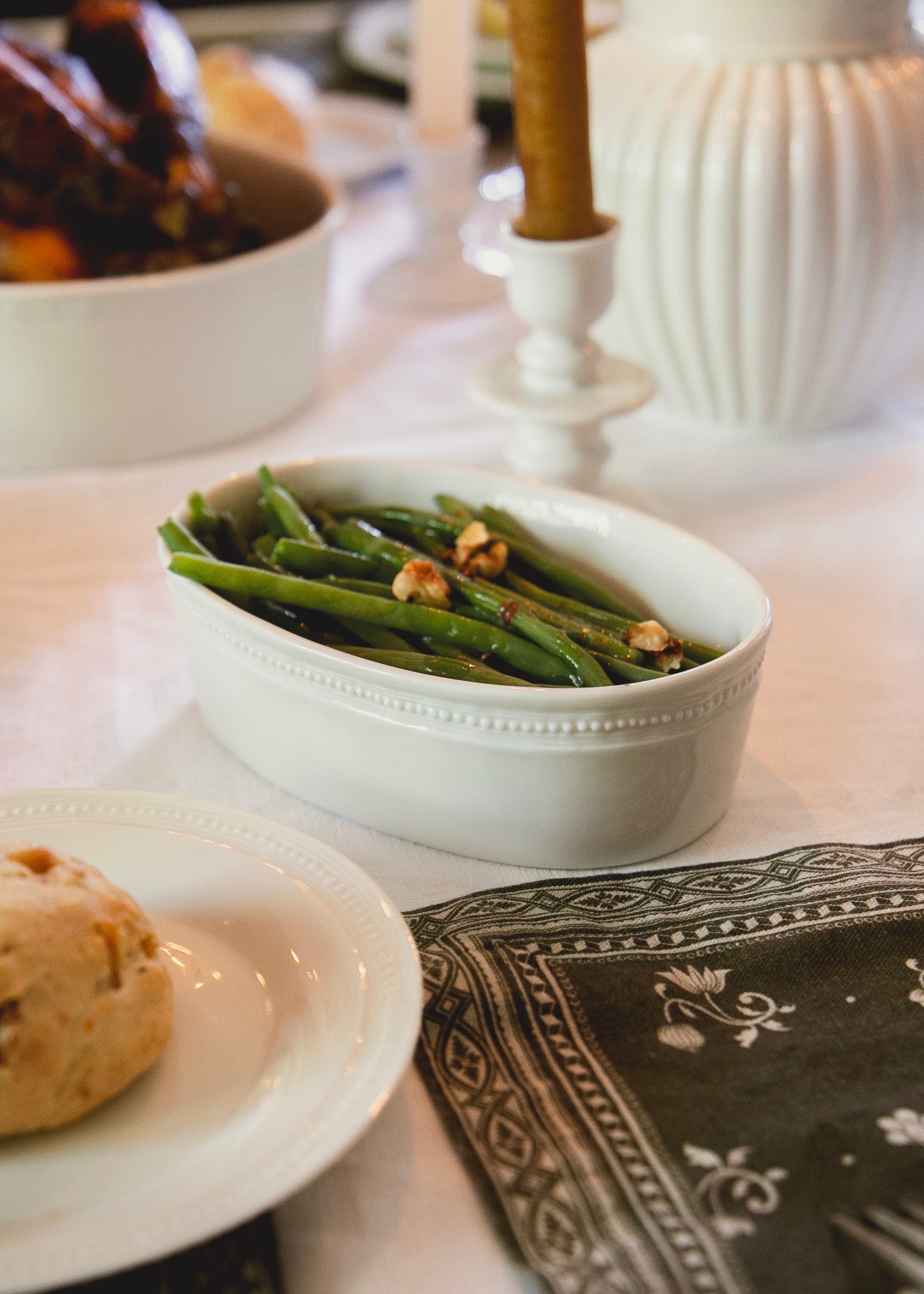 Small Louis XVI oven dish in white porcelain