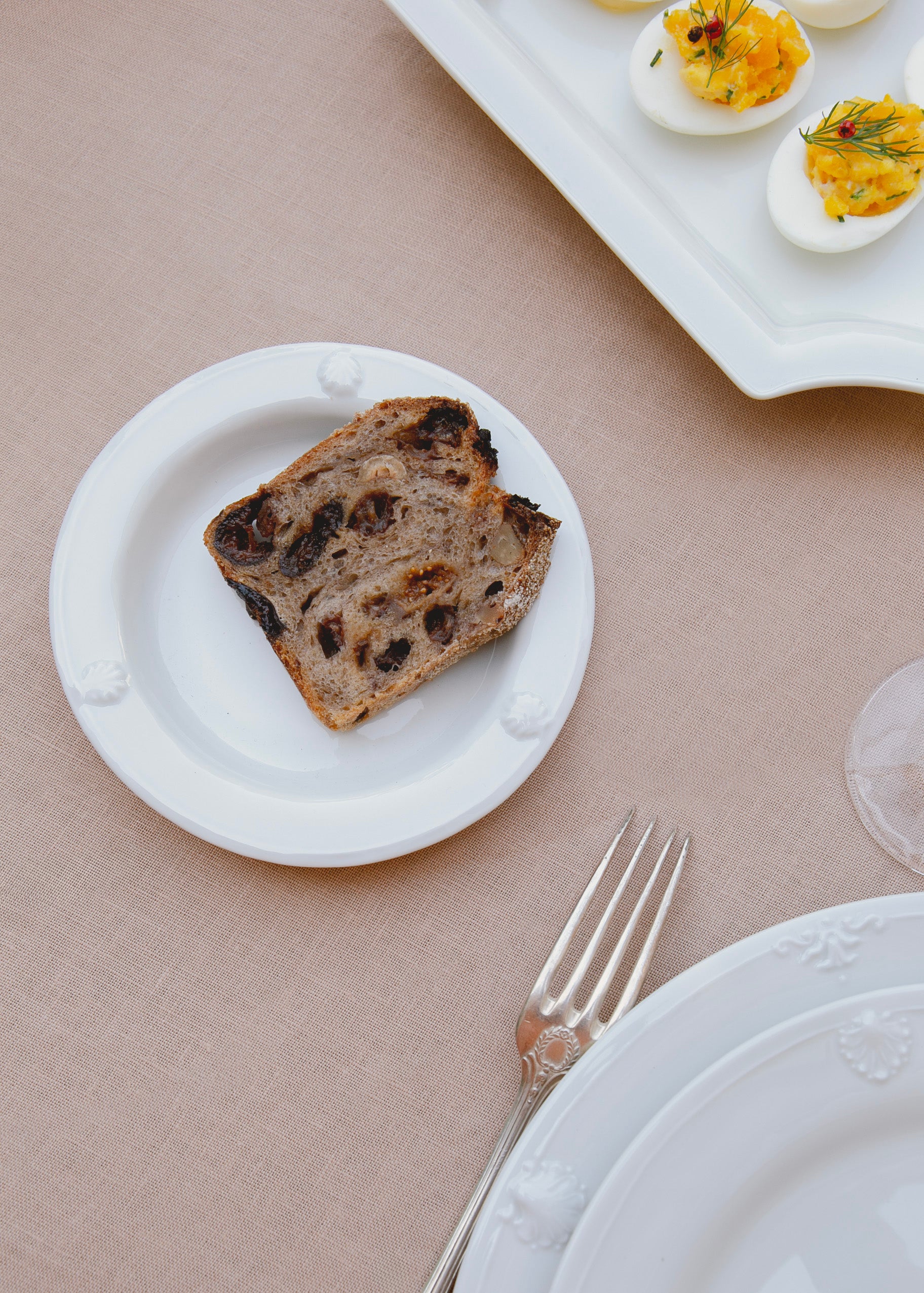 Saint Jacques bread plate in white porcelain