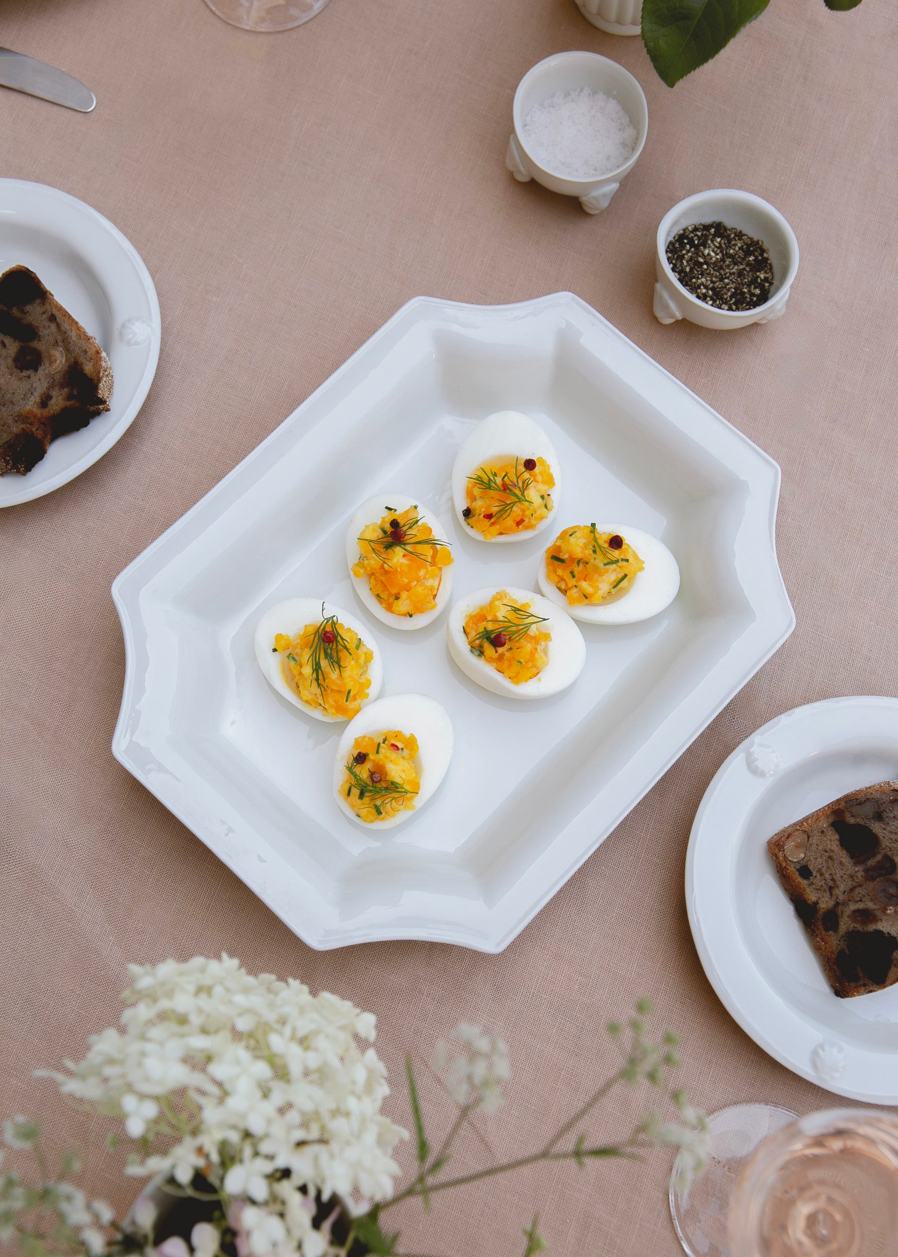 Napoleon pin tray in white porcelain