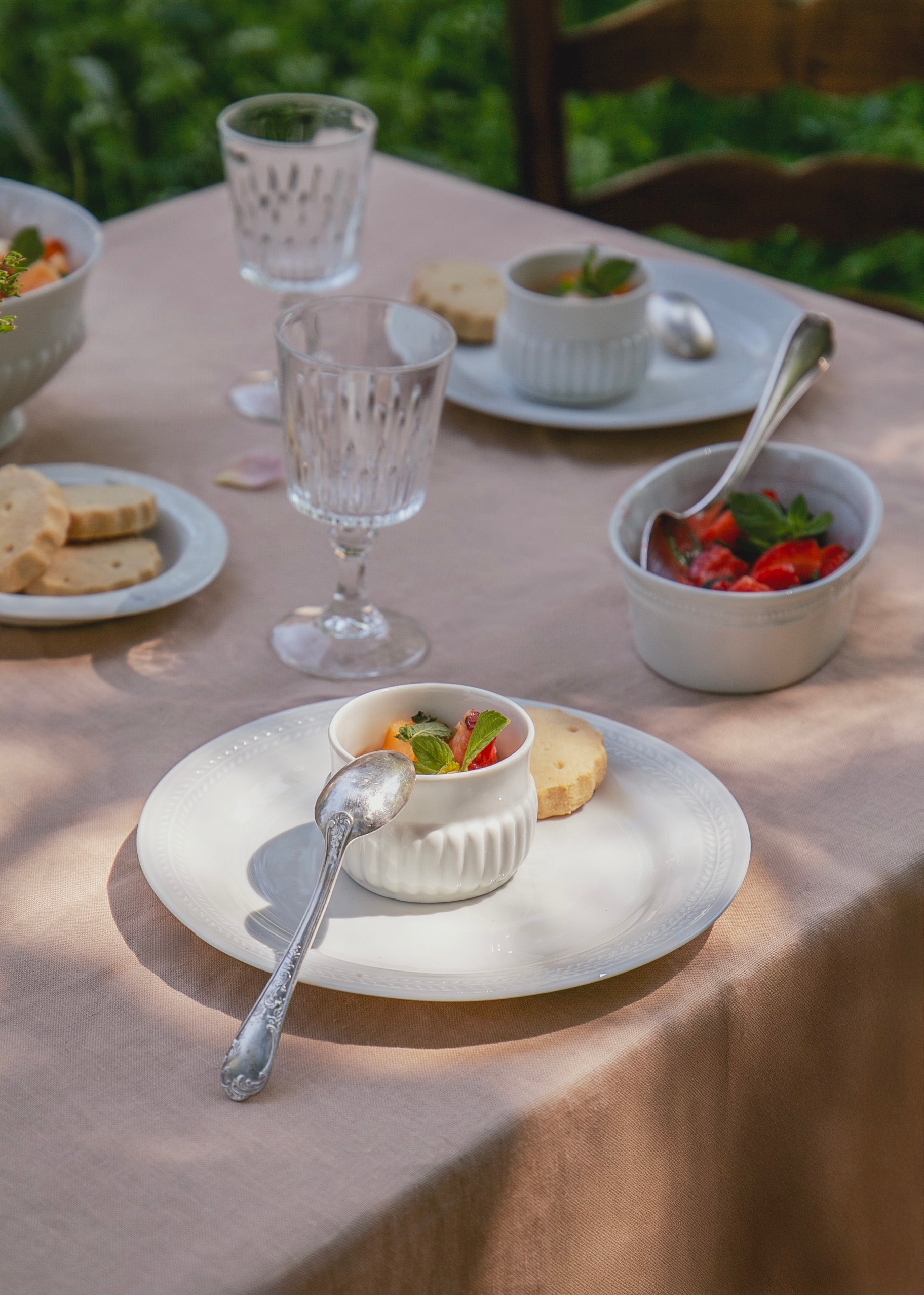 Godron ramekin in white porcelain