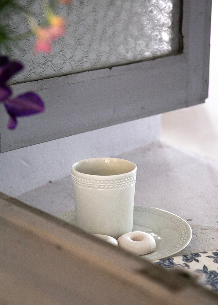 Empire coffee tumbler in white porcelain