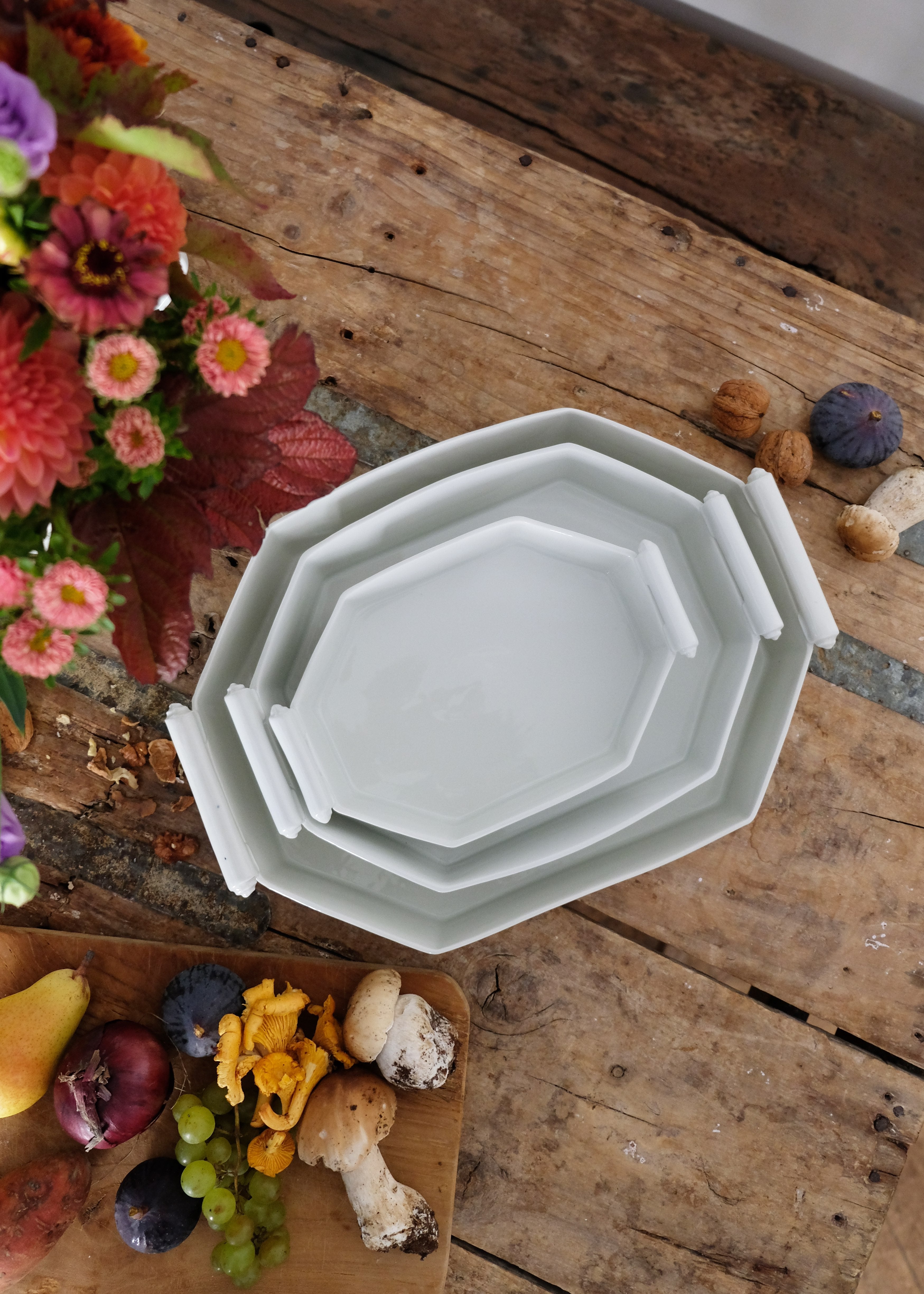 Large octagonal white porcelain baking dish