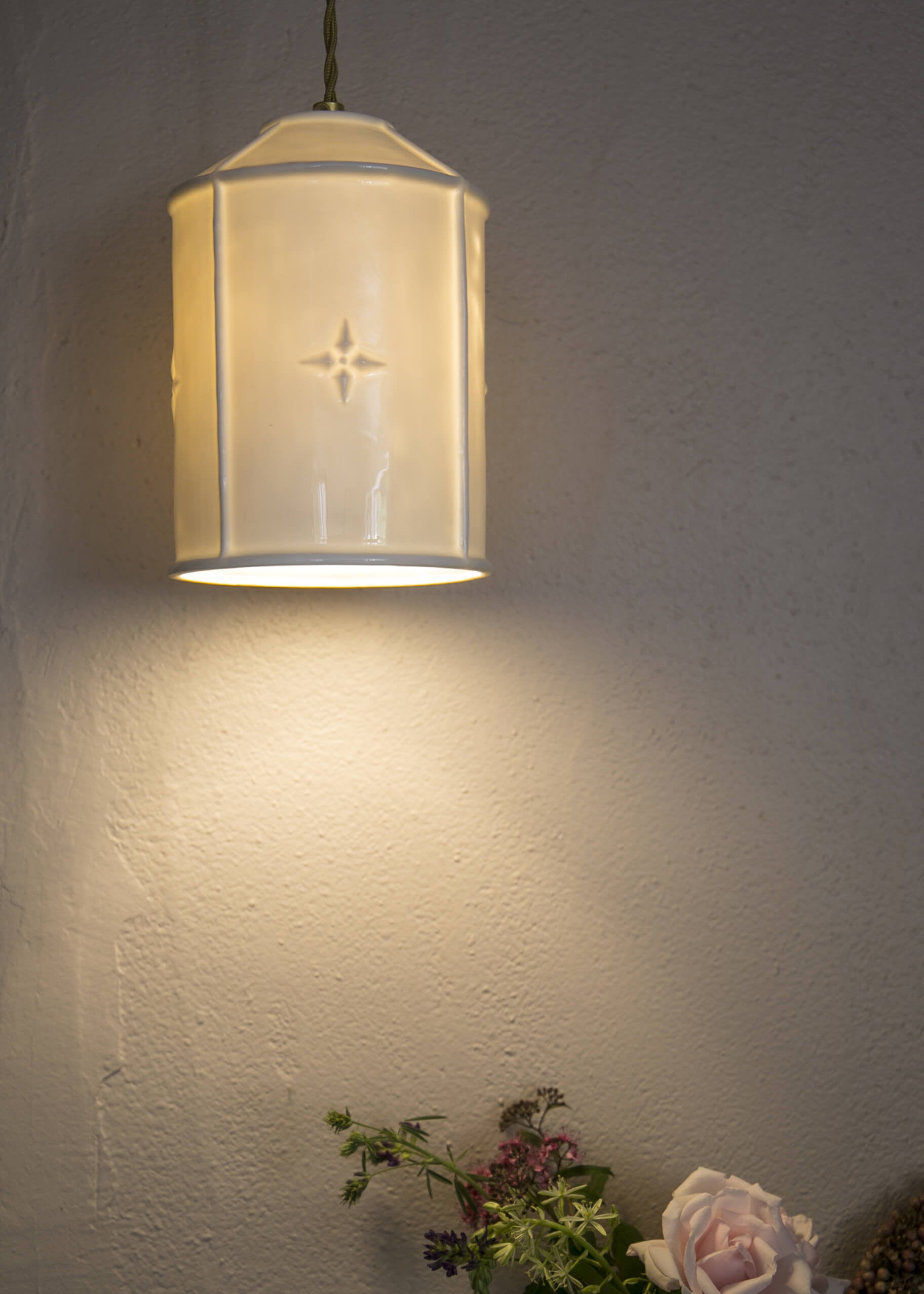 Lutèce white porcelain pendant light