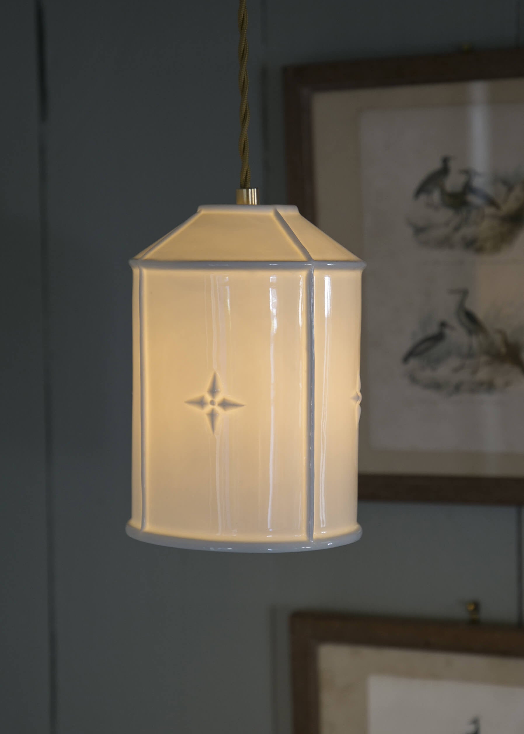 Lutèce white porcelain portable lamp