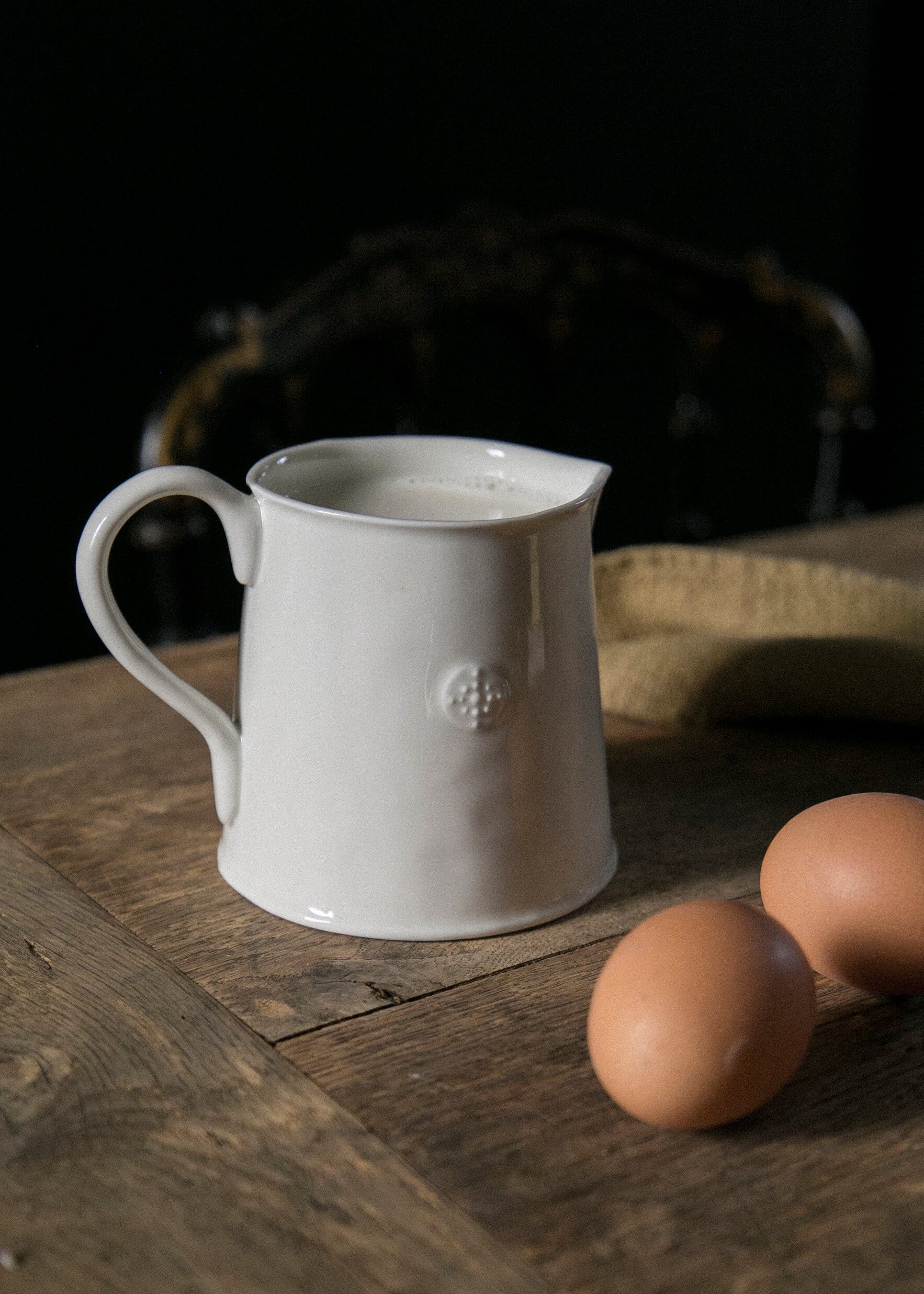 Small Orion pitcher in white porcelain