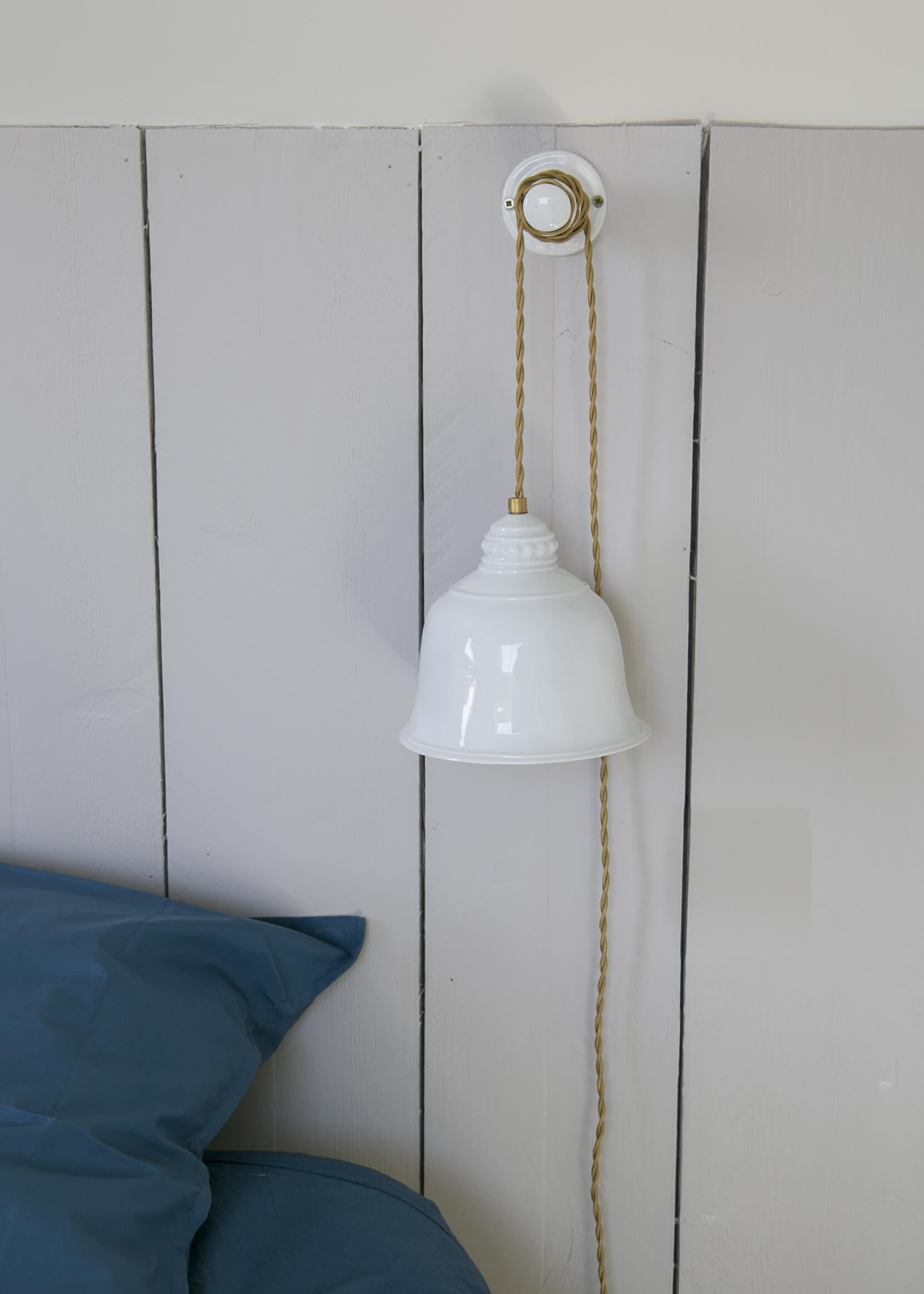 Angkor white porcelain pendant light