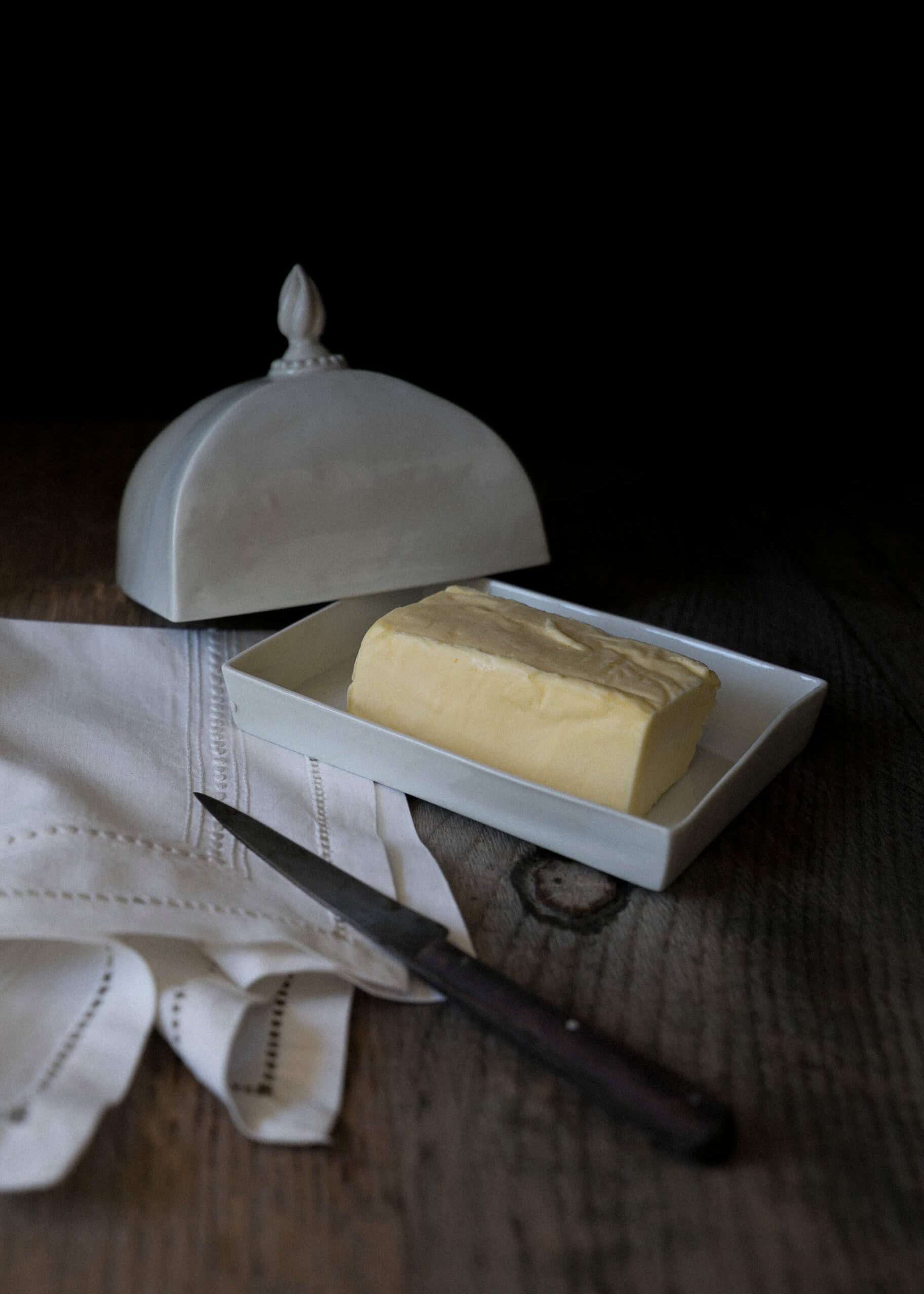 Large Simple table butter dish in white porcelain