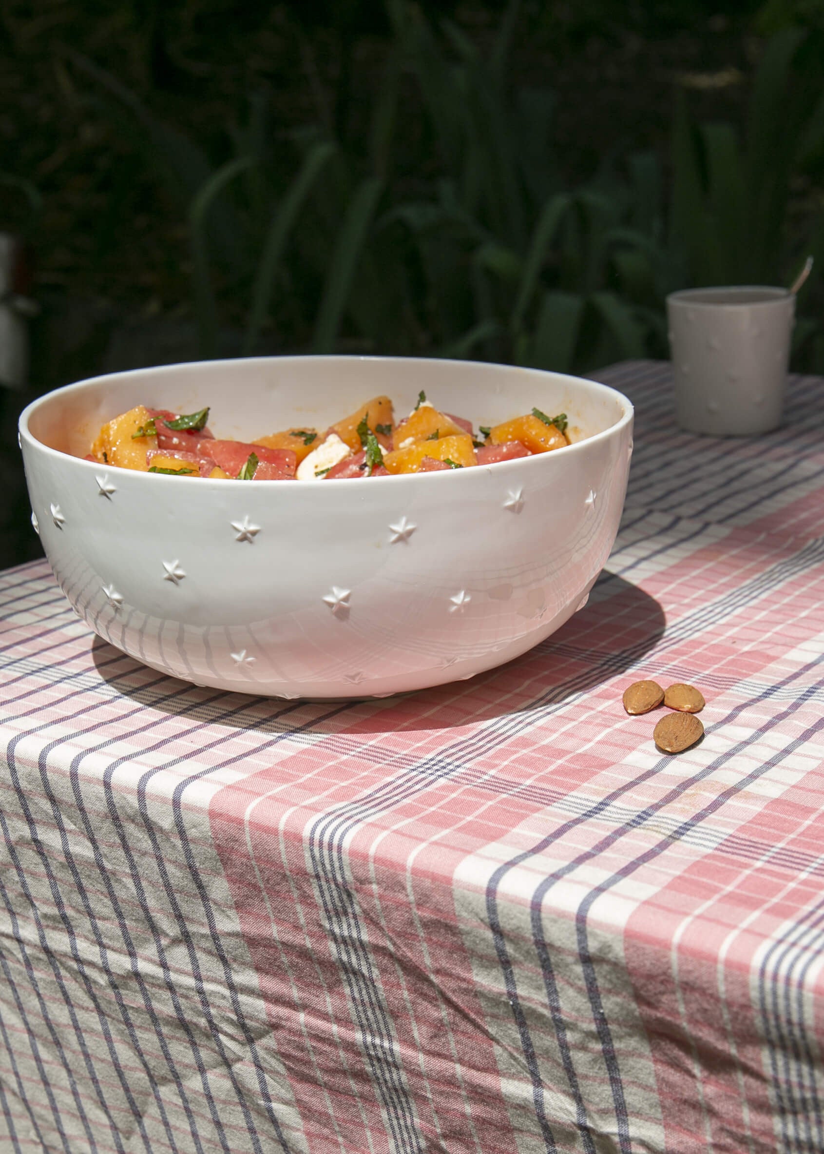 Round Ciel étoilé salad bowl in white porcelain