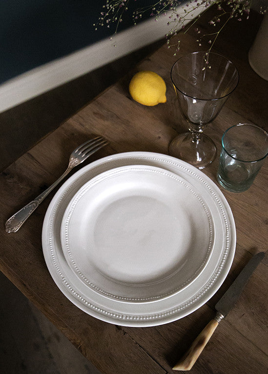 Assiette à dîner | Porcelaine de Limoges | Art de la table | Alix D. Reynis