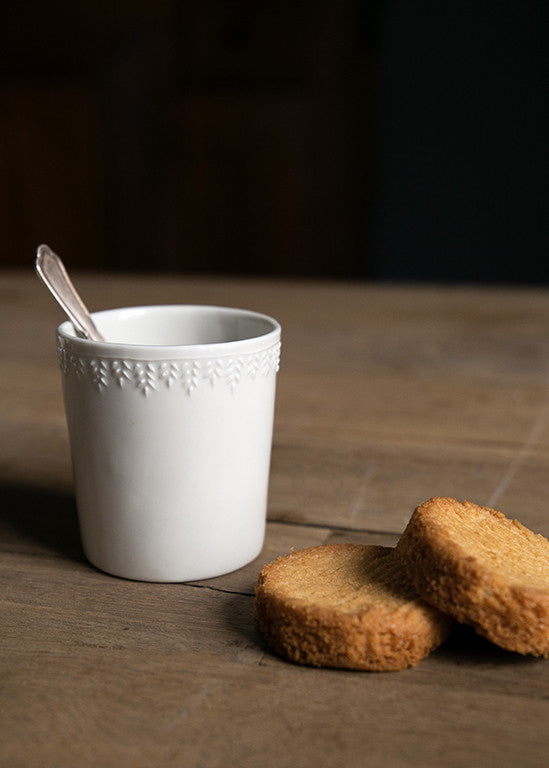 Démeter coffee tumbler in white porcelain