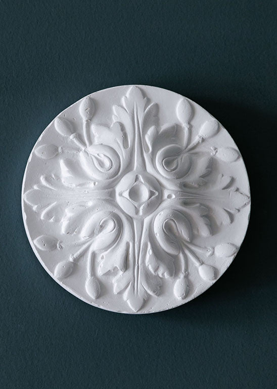 Large model plaster rosette