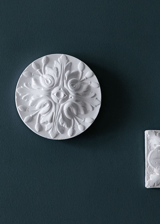 Large model plaster rosette