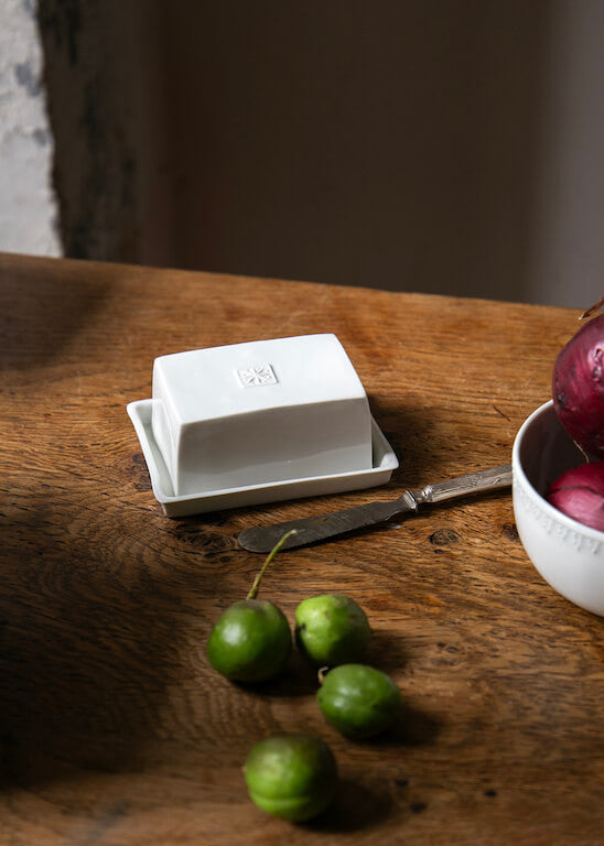 Etoile butter dish in white porcelain