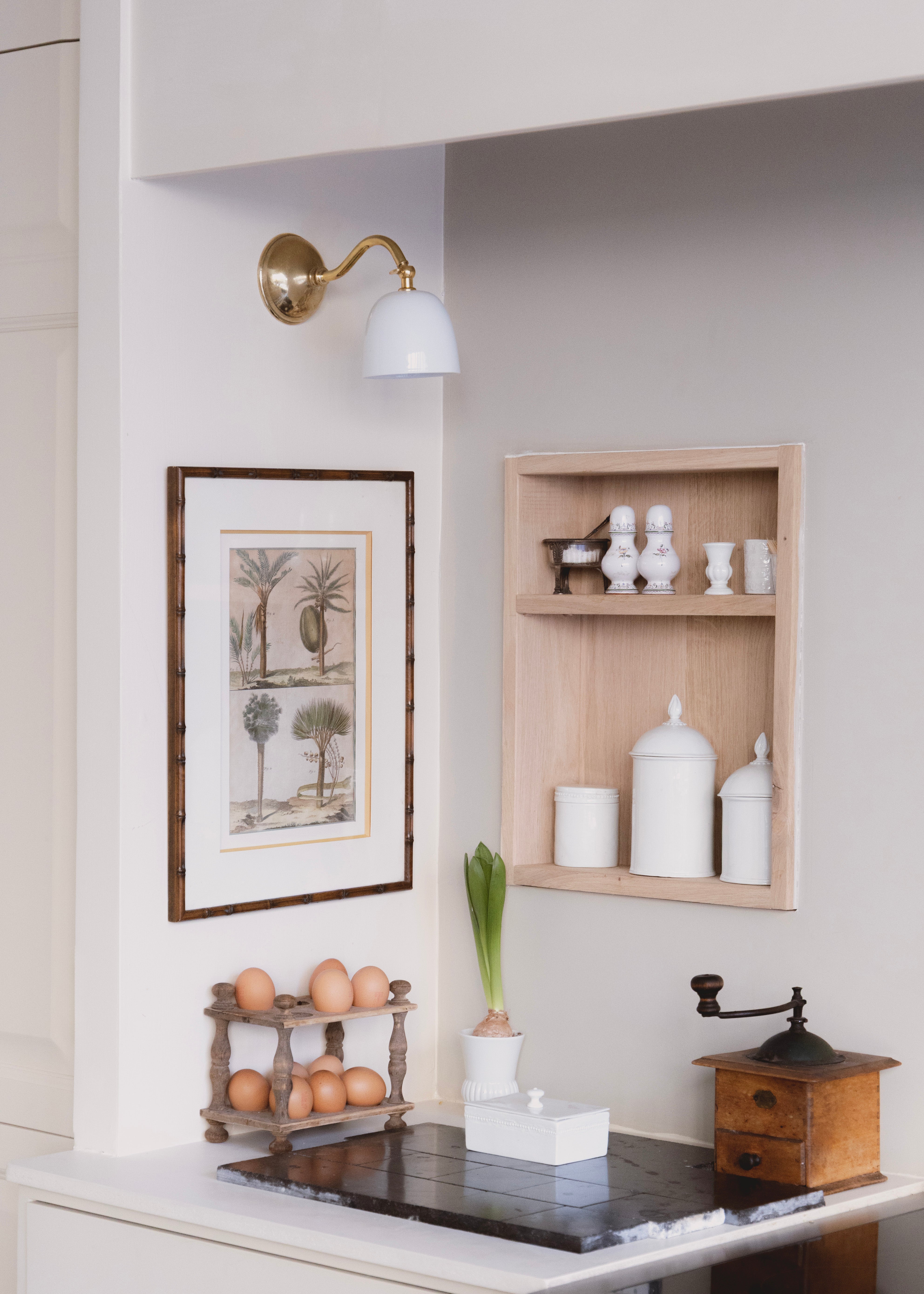 Applique en porcelaine et en laiton Bonaparte