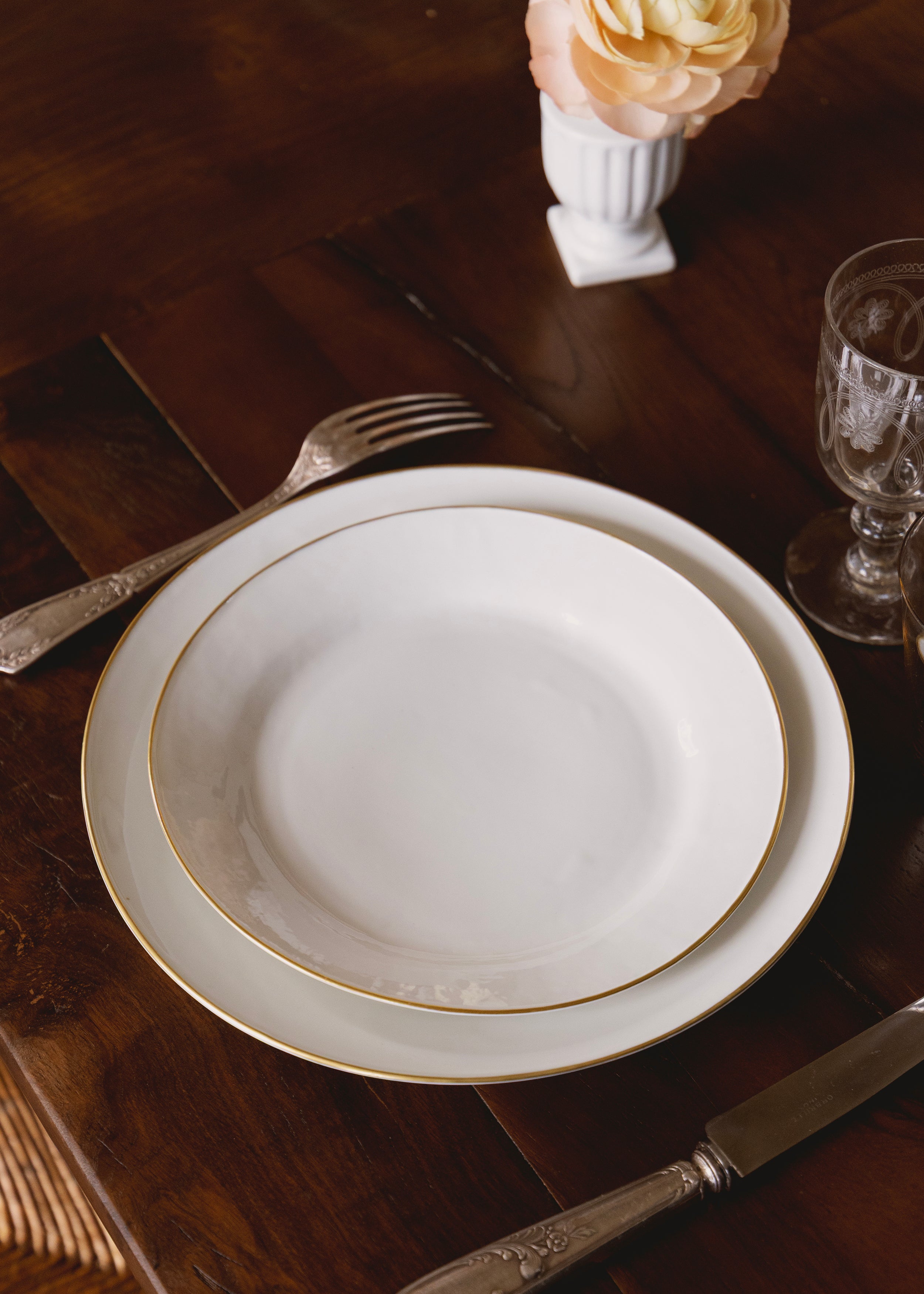 Assiette à dîner Marli en porcelaine blanche