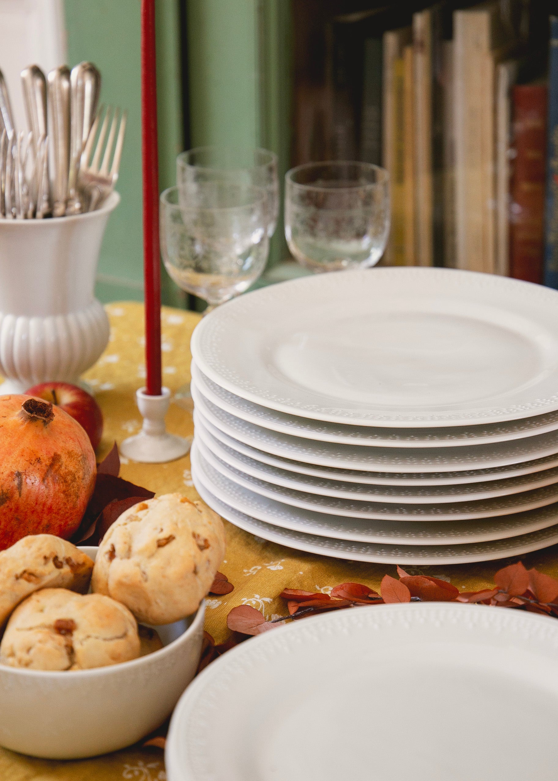 Coffret de 6 assiettes à dîner Déméter et 6 assiettes à dessert Déméter en porcelaine banche