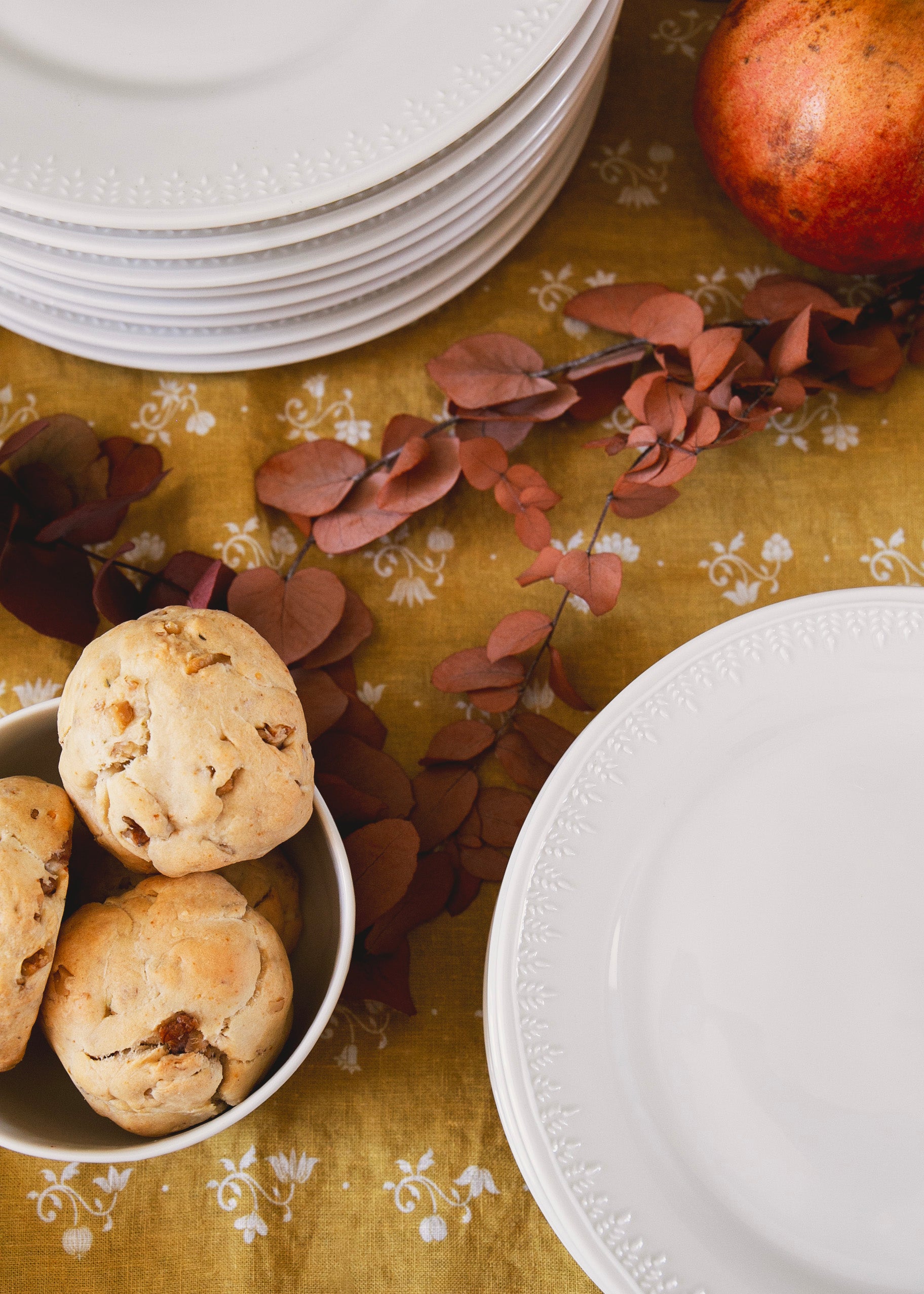 Demeter dessert plate in white porcelain