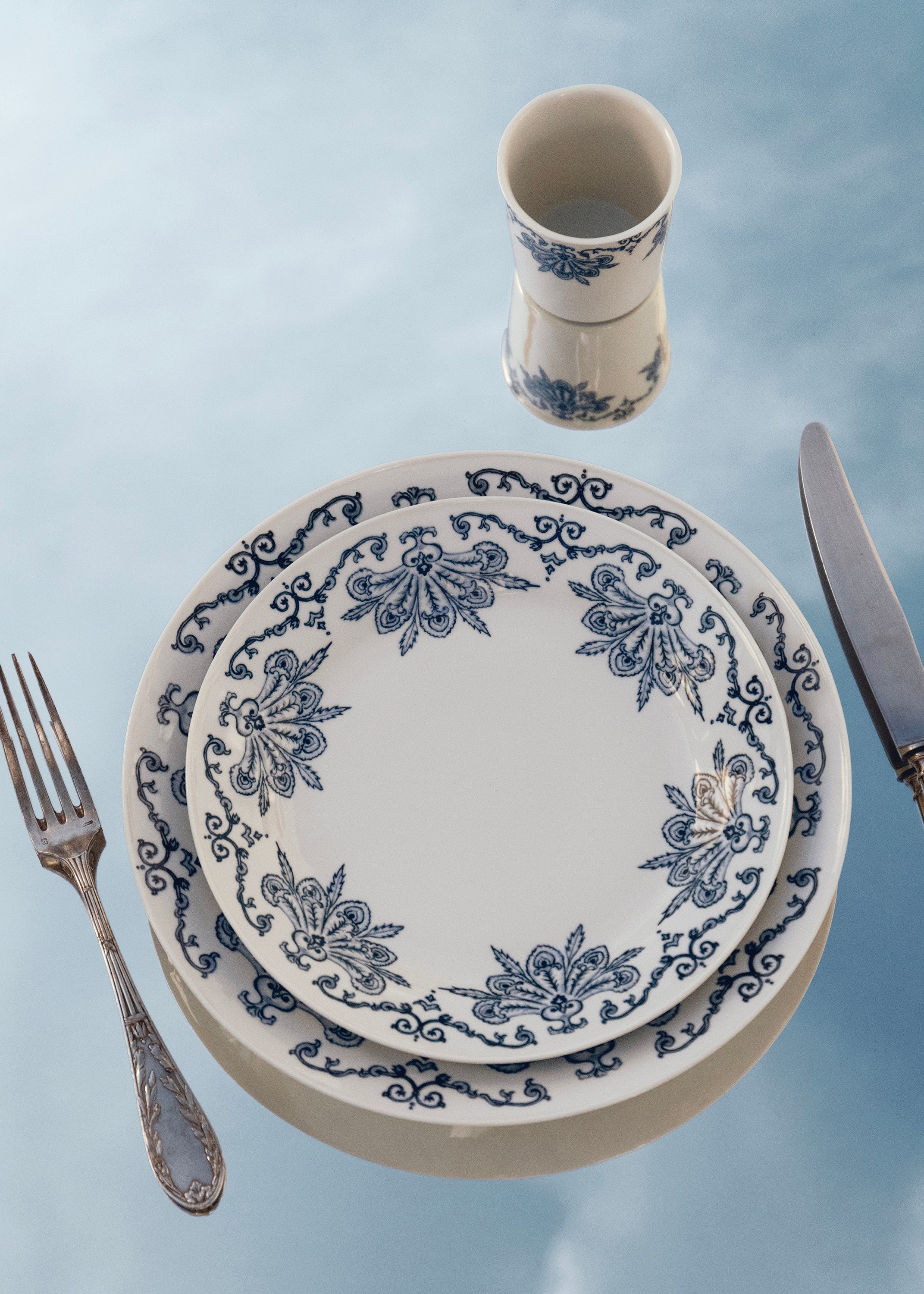 Assiette à dîner Plume en porcelaine blanche