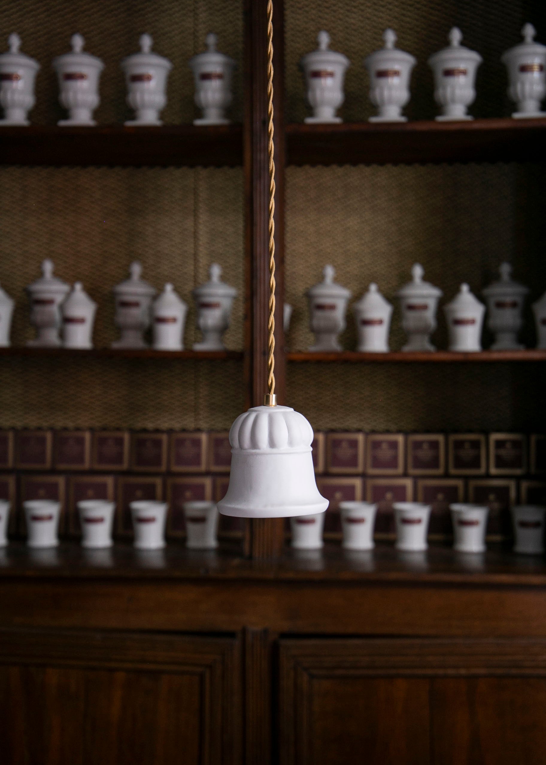 Suspension en porcelaine blanche Médicis