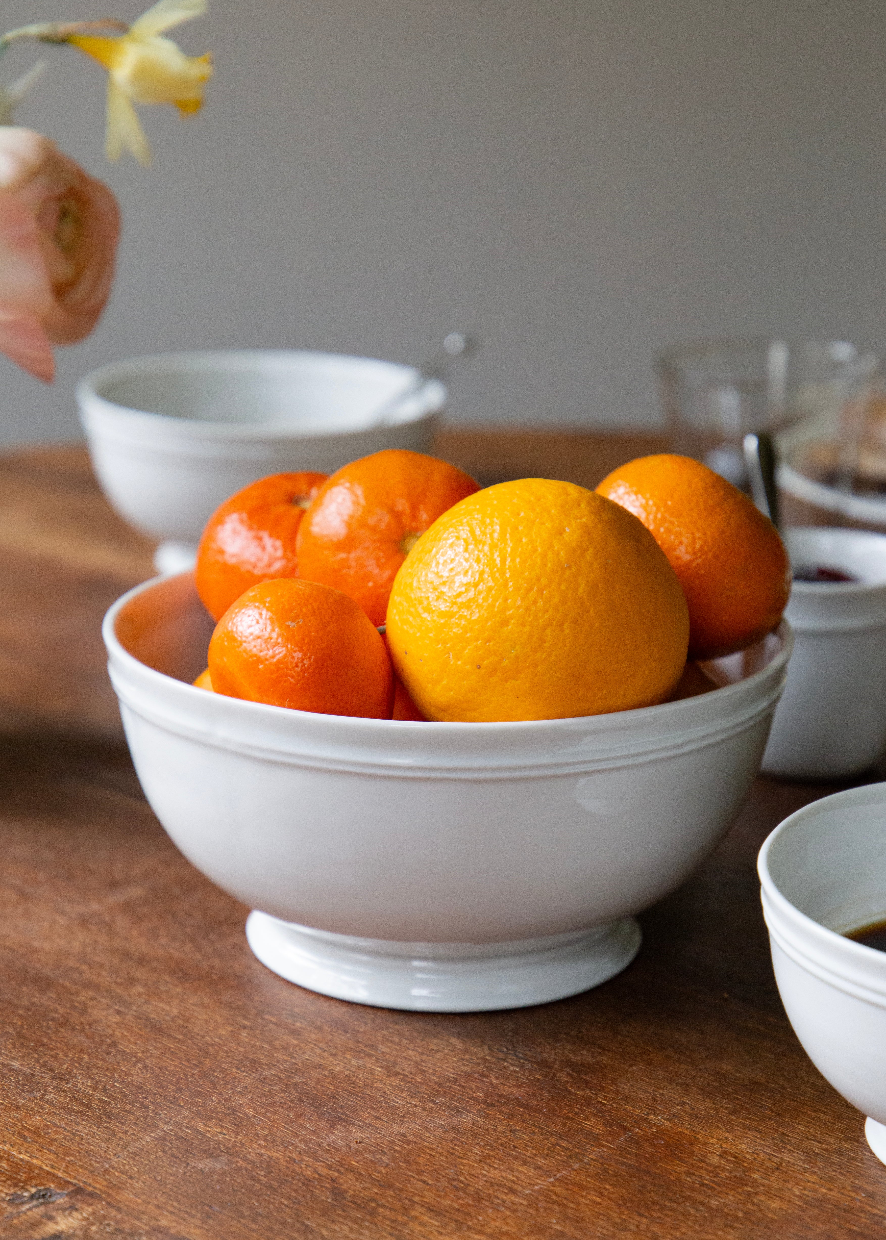 Large Bistrot bowl in white porcelain 