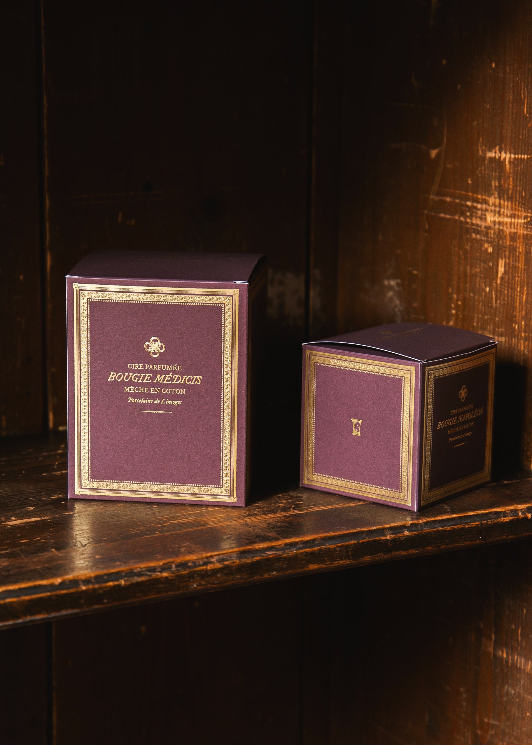 Bougie Médicis parfumée Oratorio - notes d'encens 60h