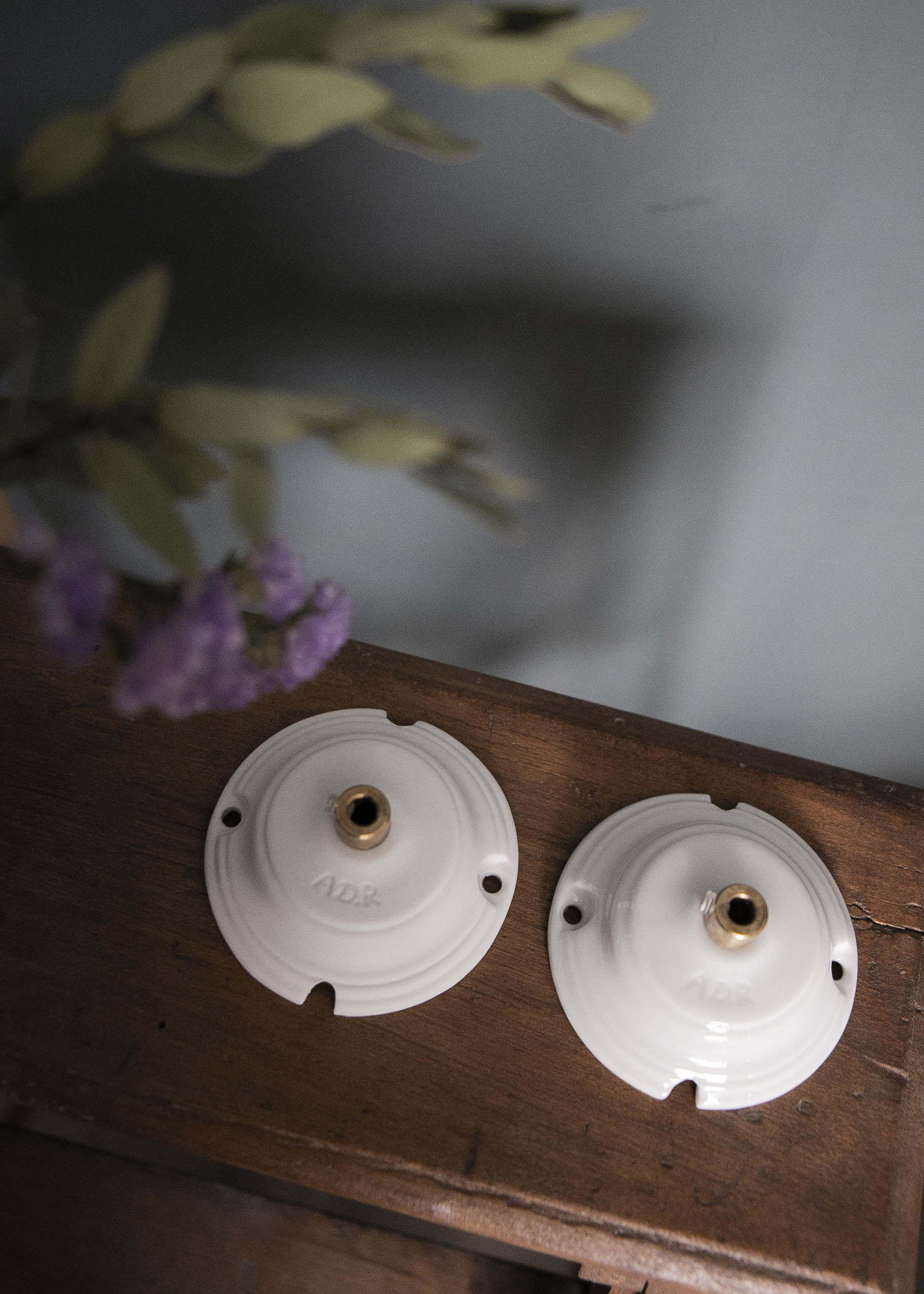 Rosace ceiling rose in white porcelain